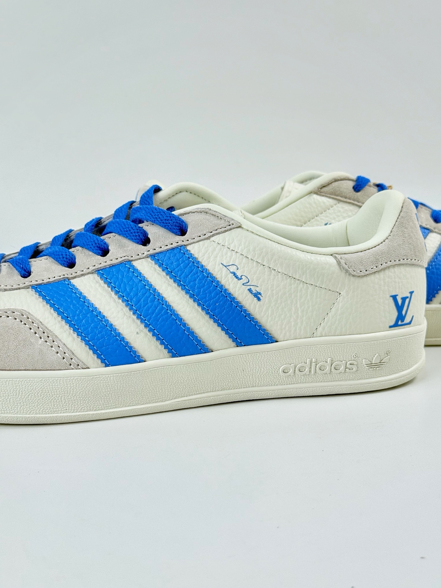 adidas Originals Gazelle INdoor x Louis Vuitton 三叶草休闲防滑耐磨低帮板鞋 DD6605