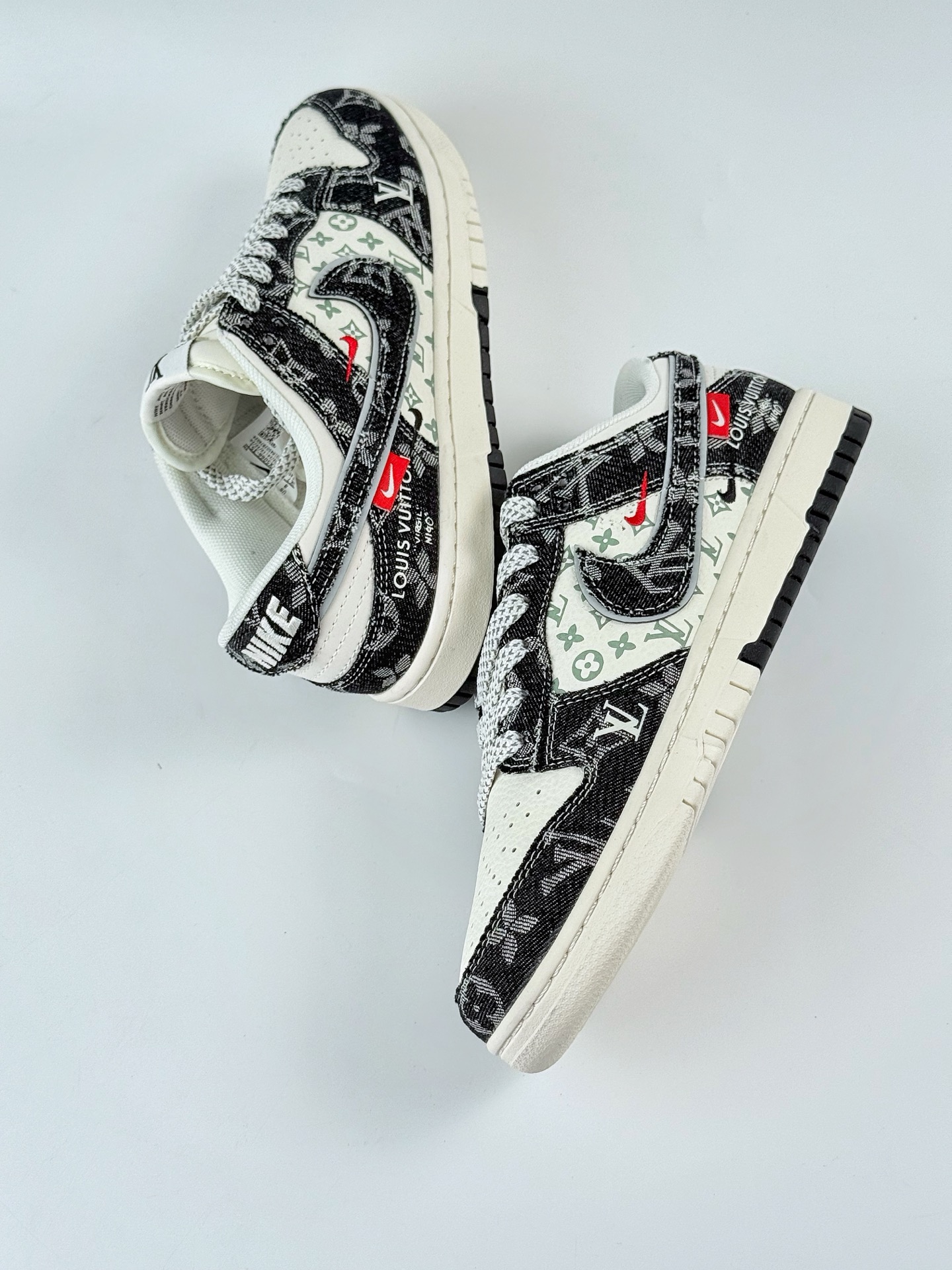 Nike SB Dunk Low x Louis Vuitton 黑白双小勾满天星 YX5066-351