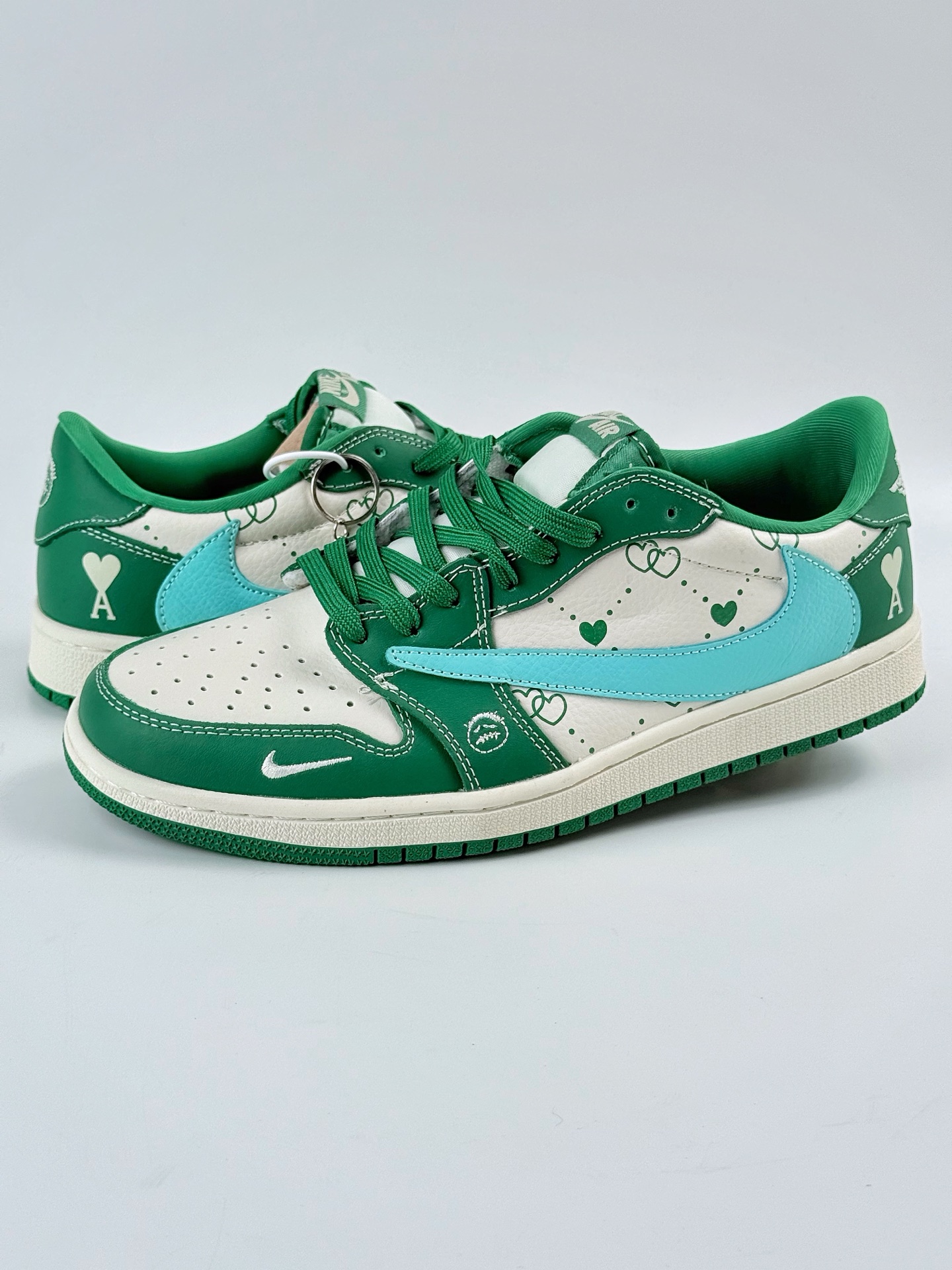 Travis Scott x Nike Air Jordan 1 Low 米绿爱心 Air Jordan 1 Low 反转米绿爱心小勾倒钩 LD2025-030