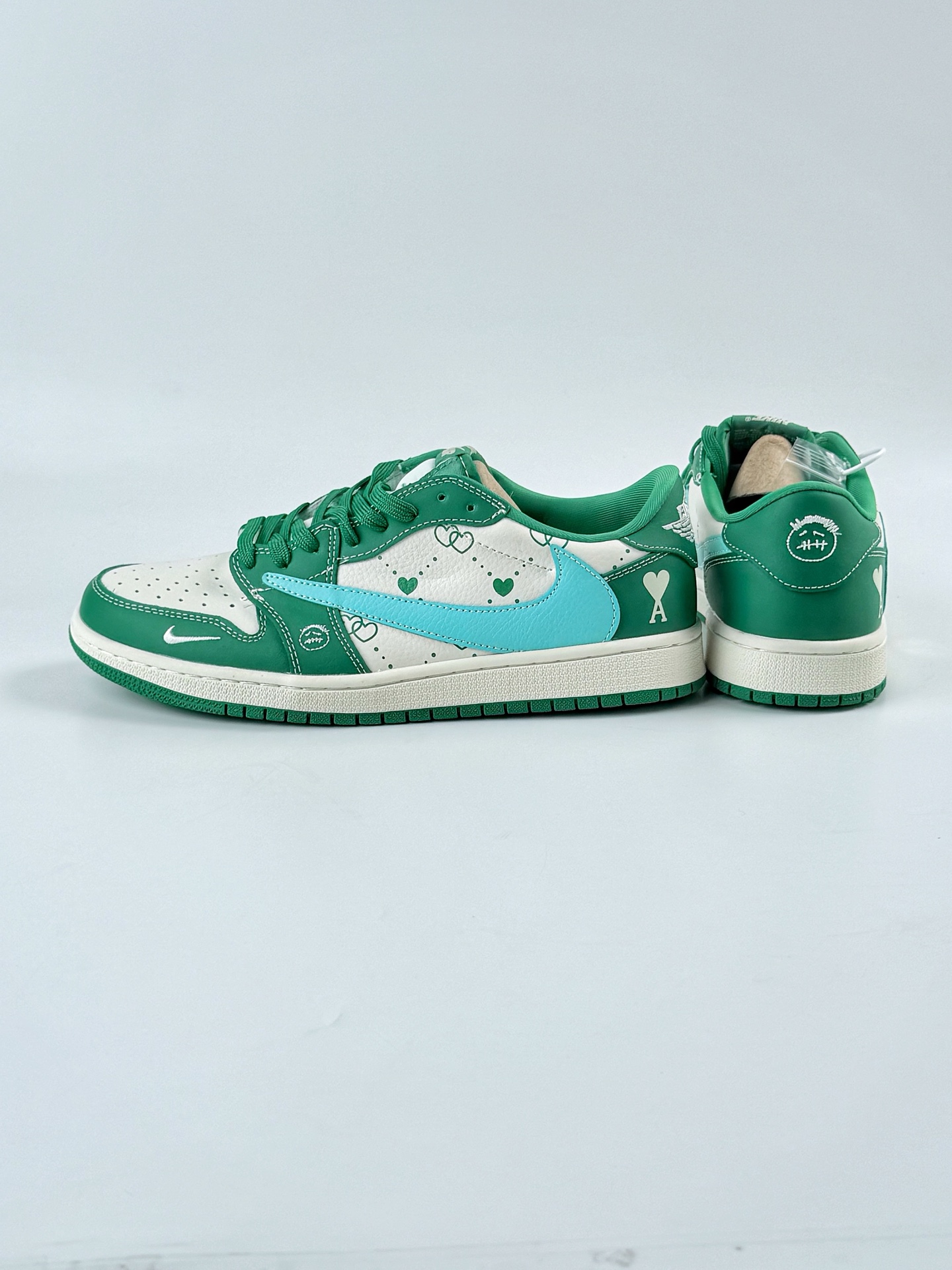 Travis Scott x Nike Air Jordan 1 Low 米绿爱心 Air Jordan 1 Low 反转米绿爱心小勾倒钩 LD2025-030