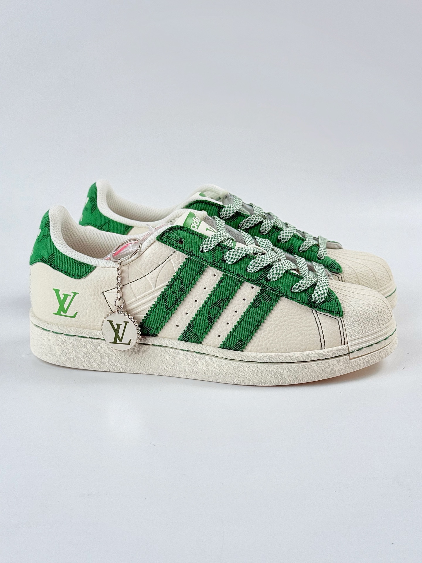 AD Originals Superstar x Louis Vuitton 白绿满天星 XS0017