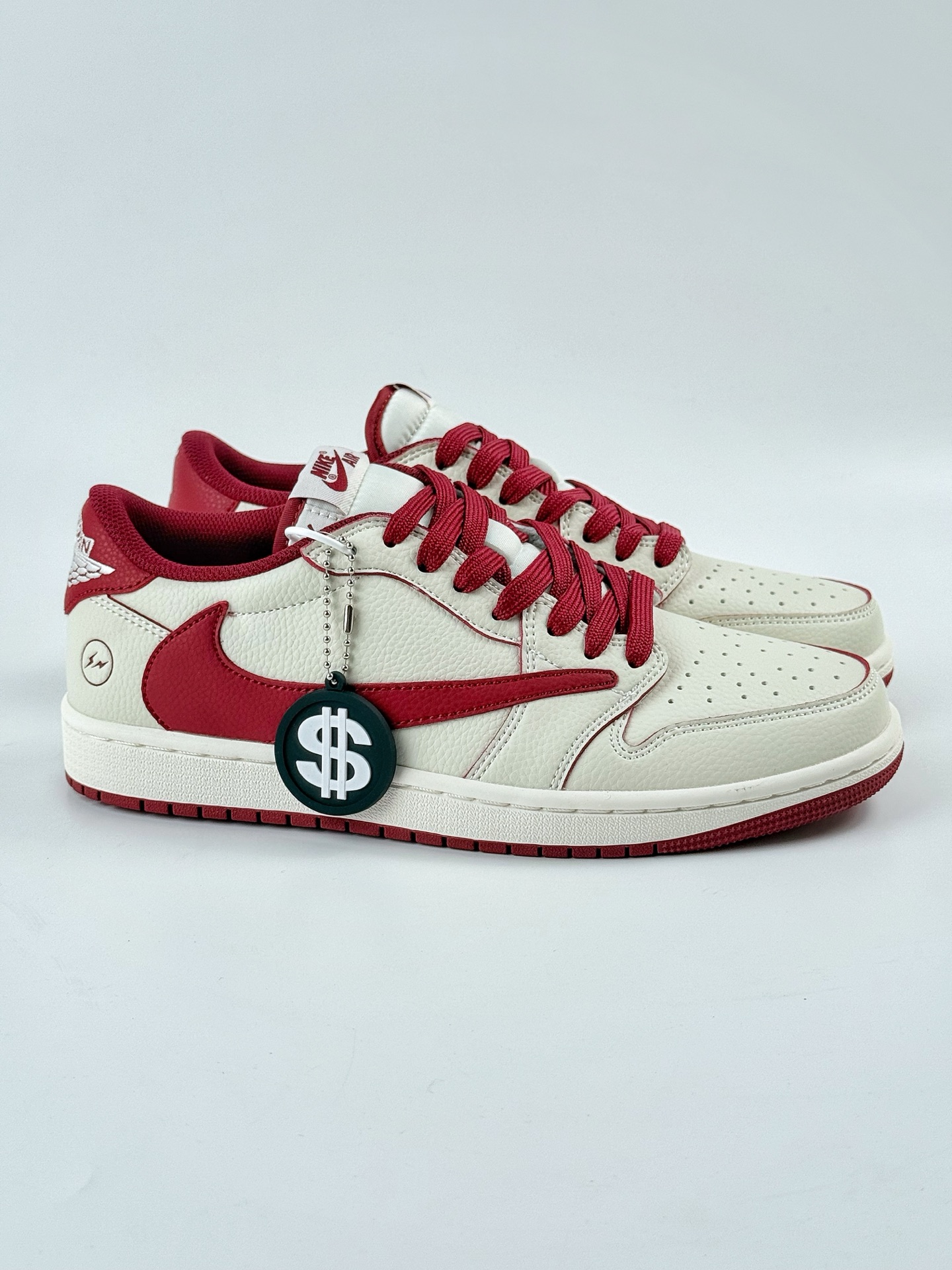 Travis Scott x Nike Air Jordan 1 Low Air Jordan 1 Low 反转白红闪电倒钩 LK1099-066 Travis Scott x Nike Air Jordan 1 Low Air Jordan 1 Low 反转白红闪电倒钩 LK1099-066