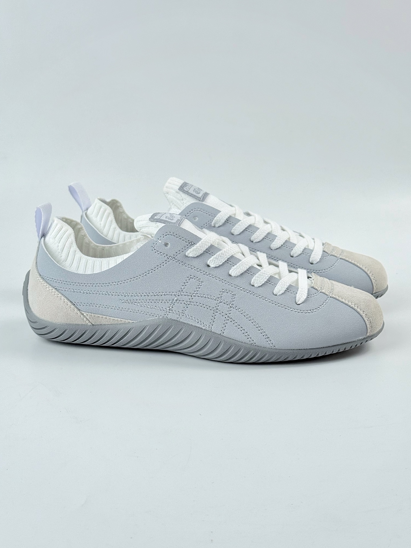 Onitsuka Tiger鬼塚虎SCLAW 绒面革织物 舒适运动休闲鞋 复古美学极简风格 1183B969-020