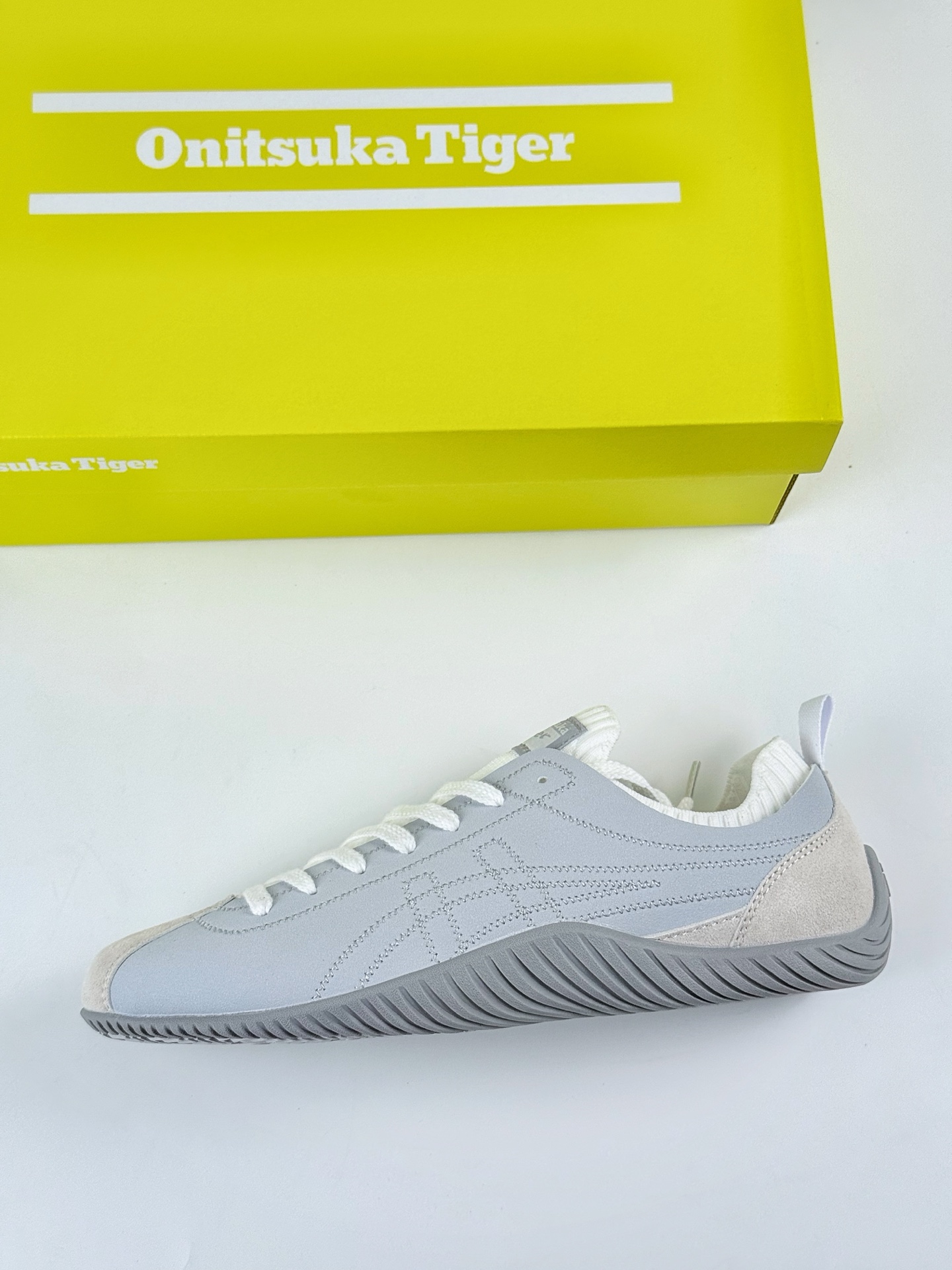 Onitsuka Tiger鬼塚虎SCLAW 绒面革织物 舒适运动休闲鞋 复古美学极简风格 1183B969-020