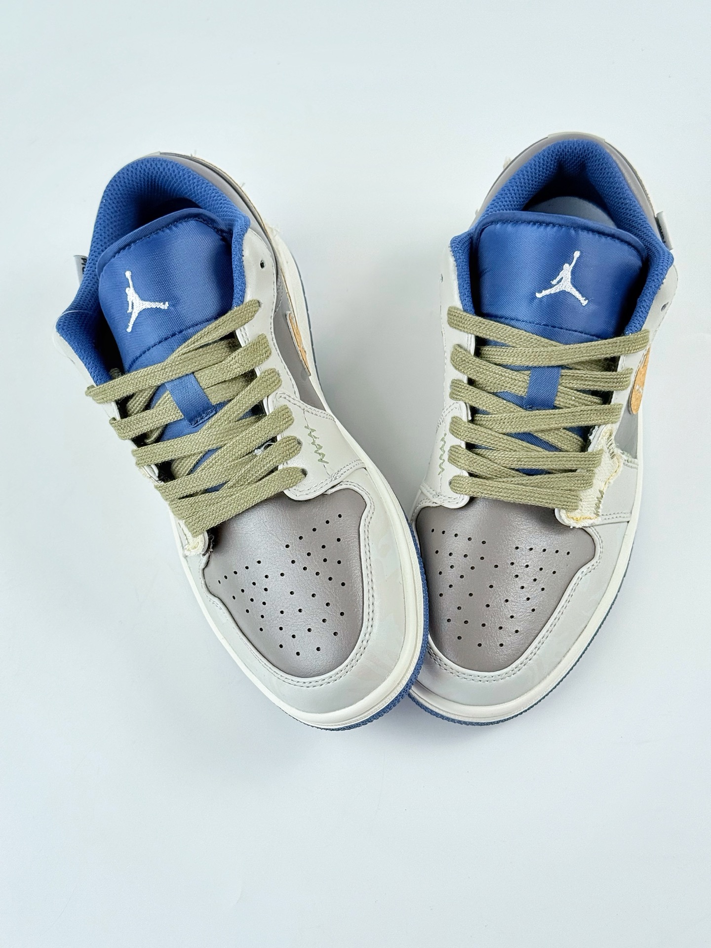 Air Jordan 1 Retro Low 熊猫恶作剧 拓荒骑士 荒无地 棕灰 553558-414