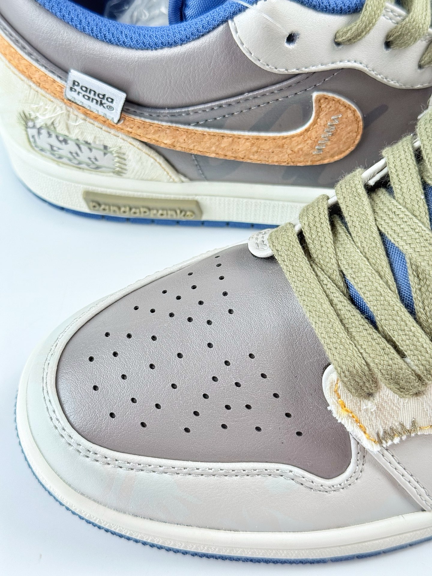 Air Jordan 1 Retro Low 熊猫恶作剧 拓荒骑士 荒无地 棕灰 553558-414