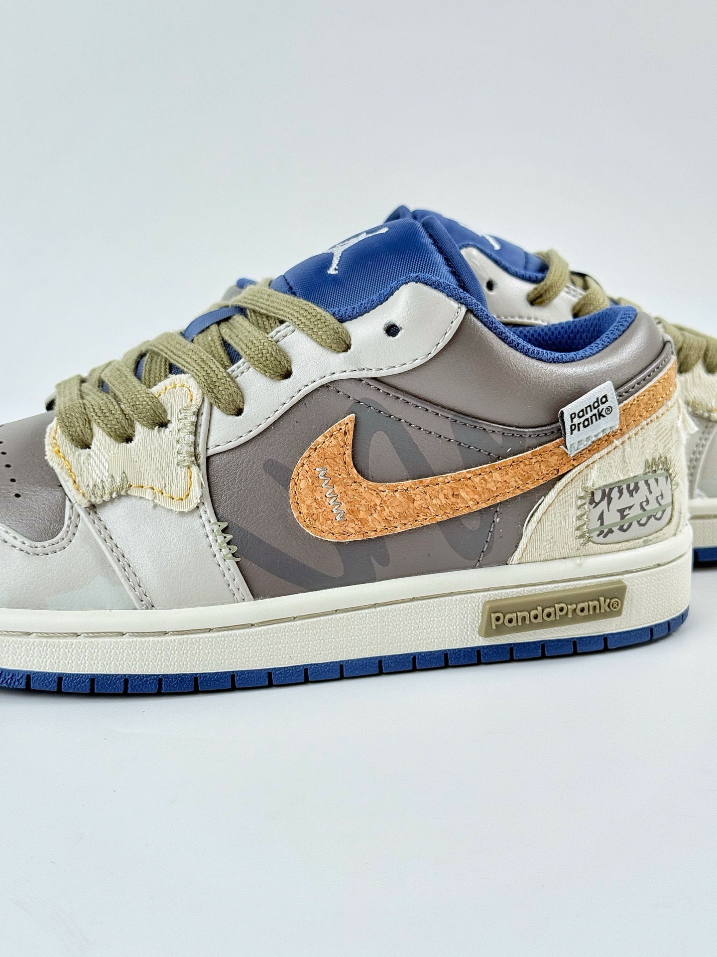 Air Jordan 1 Retro Low 熊猫恶作剧 拓荒骑士 荒无地 棕灰 553558-414