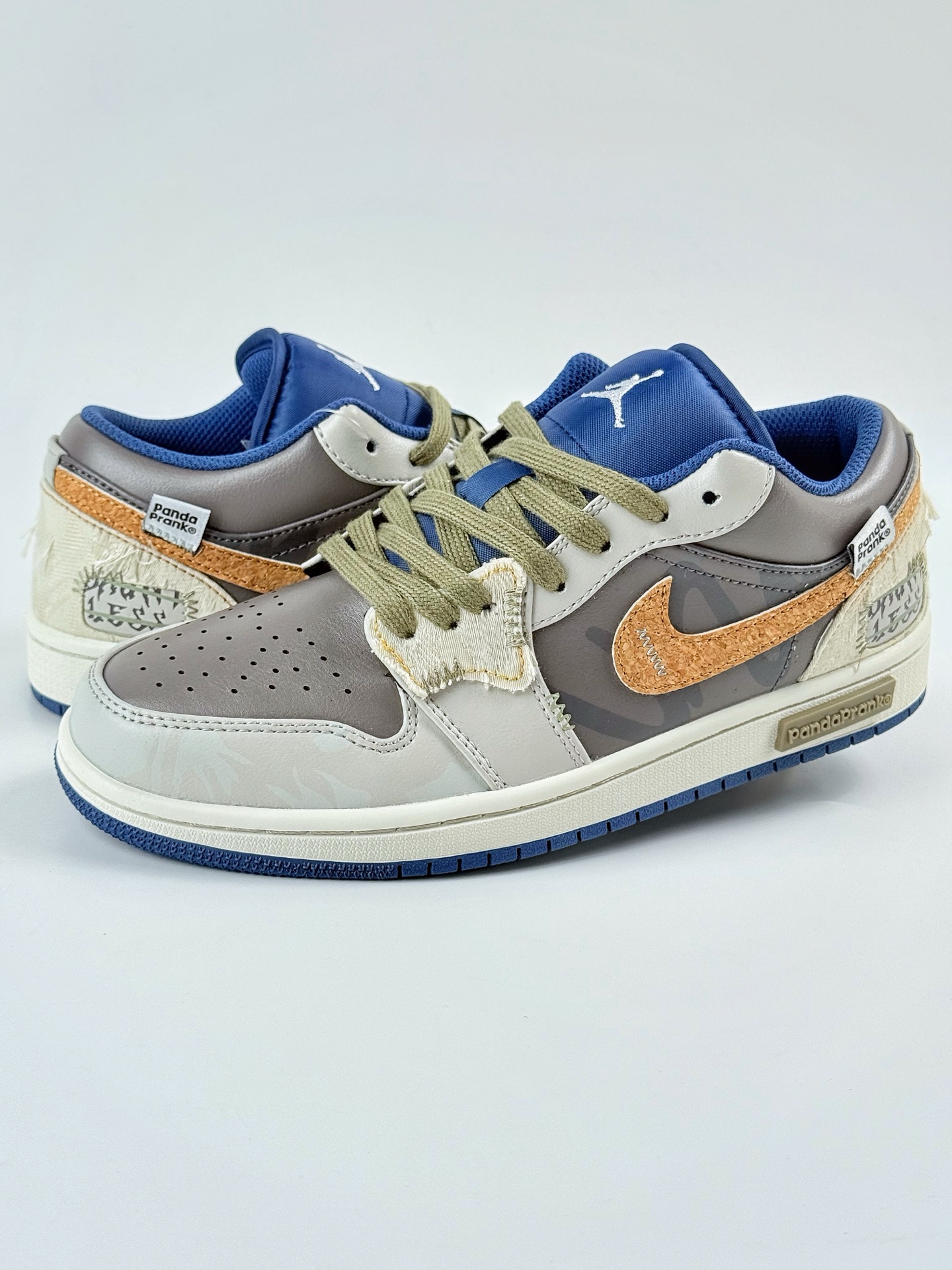 Air Jordan 1 Retro Low 熊猫恶作剧 拓荒骑士 荒无地 棕灰 553558-414