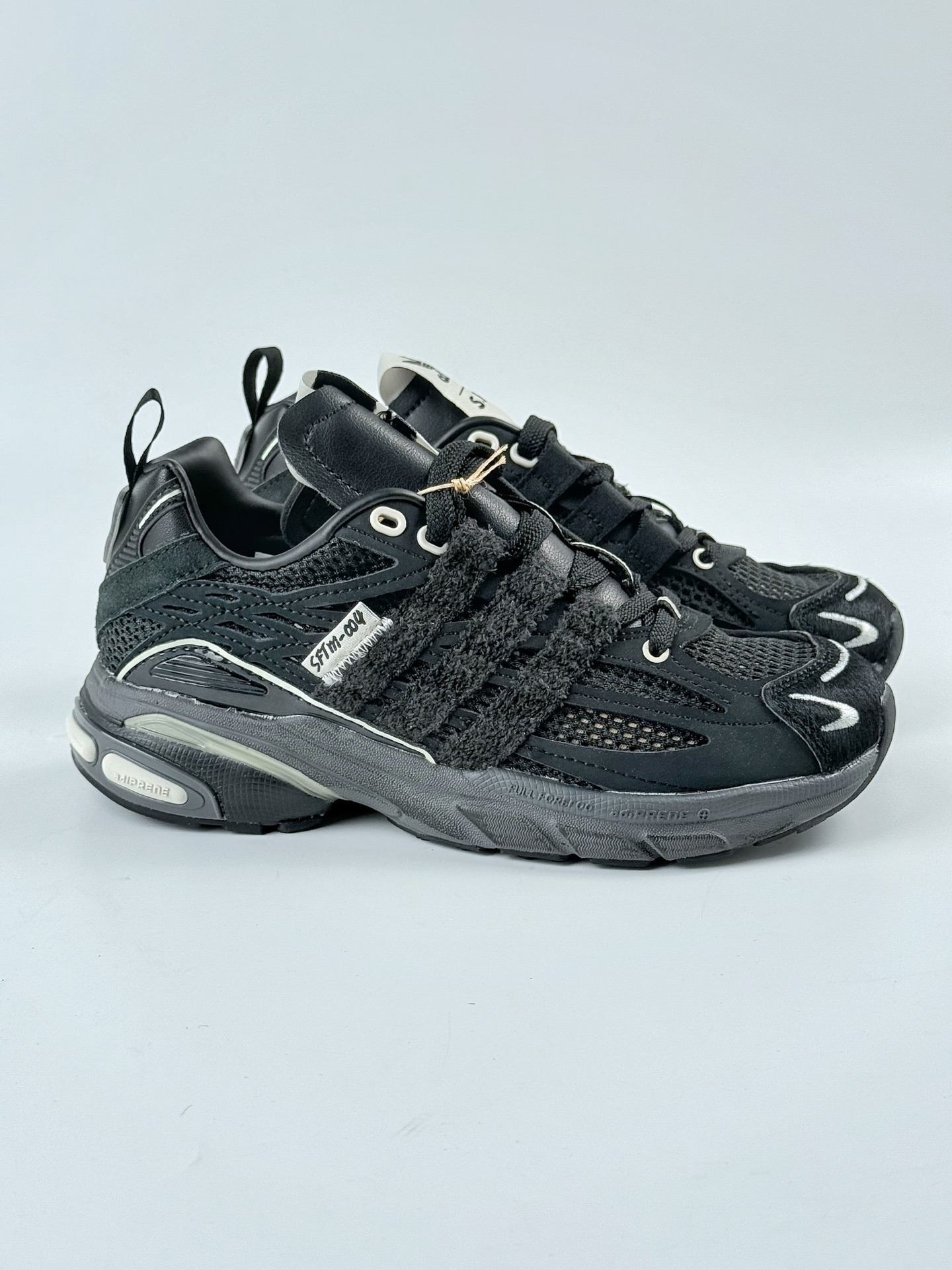 SONG FOR THE MUTE x adidas ADISTAR CUSHION 黑灰 JP8416 SONG FOR THE MUTE x adidas ADISTAR CUSHION 黑灰 JP8416