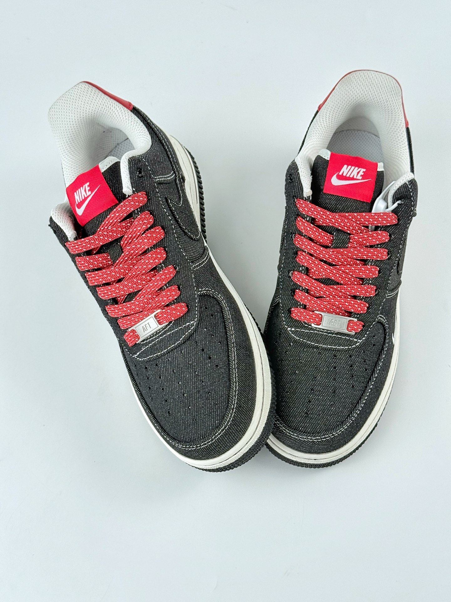 Nike Air Force 1 Low 07 x Stussy 黑红小勾满天星 LW9279-002