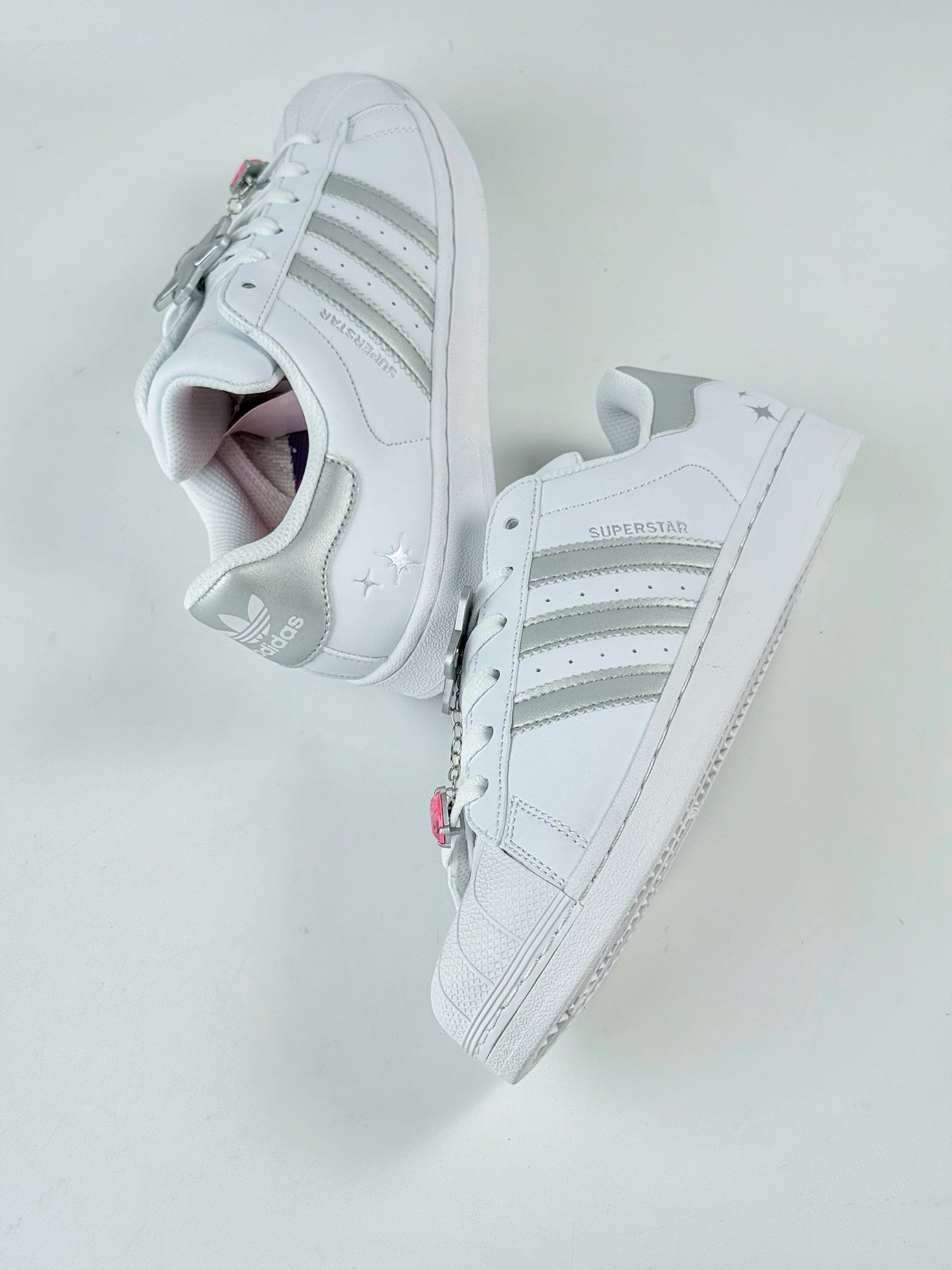 AD Originals Superstar W 贝壳头 白灰 JQ8777 AD Originals Superstar W 贝壳头 白灰 JQ8777