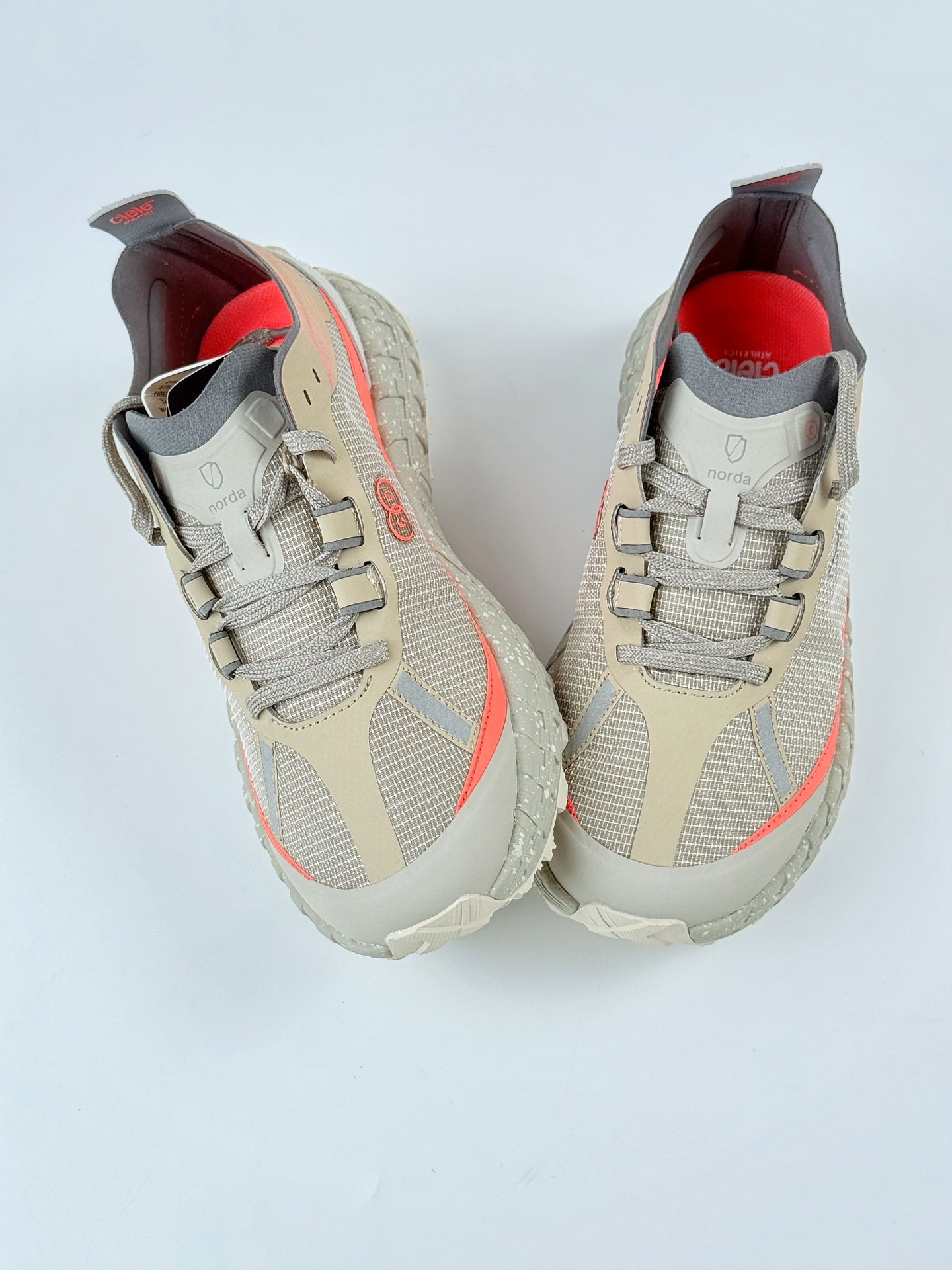 NORDA 001 褐红色 织物厚底低帮生活休闲鞋