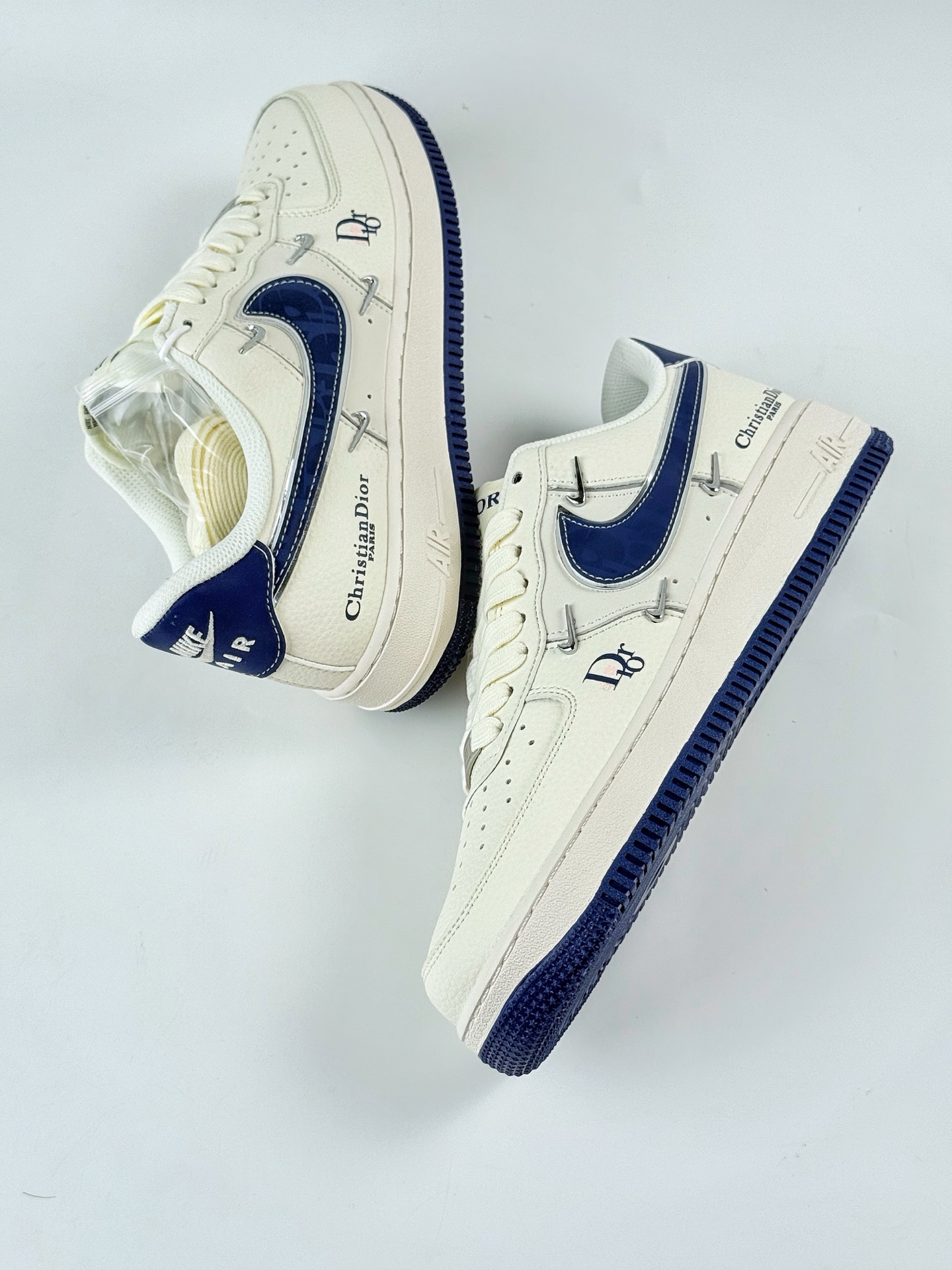Nike Air Force 1 Low 07 x DIOR 白蓝四小勾  XS2869-001