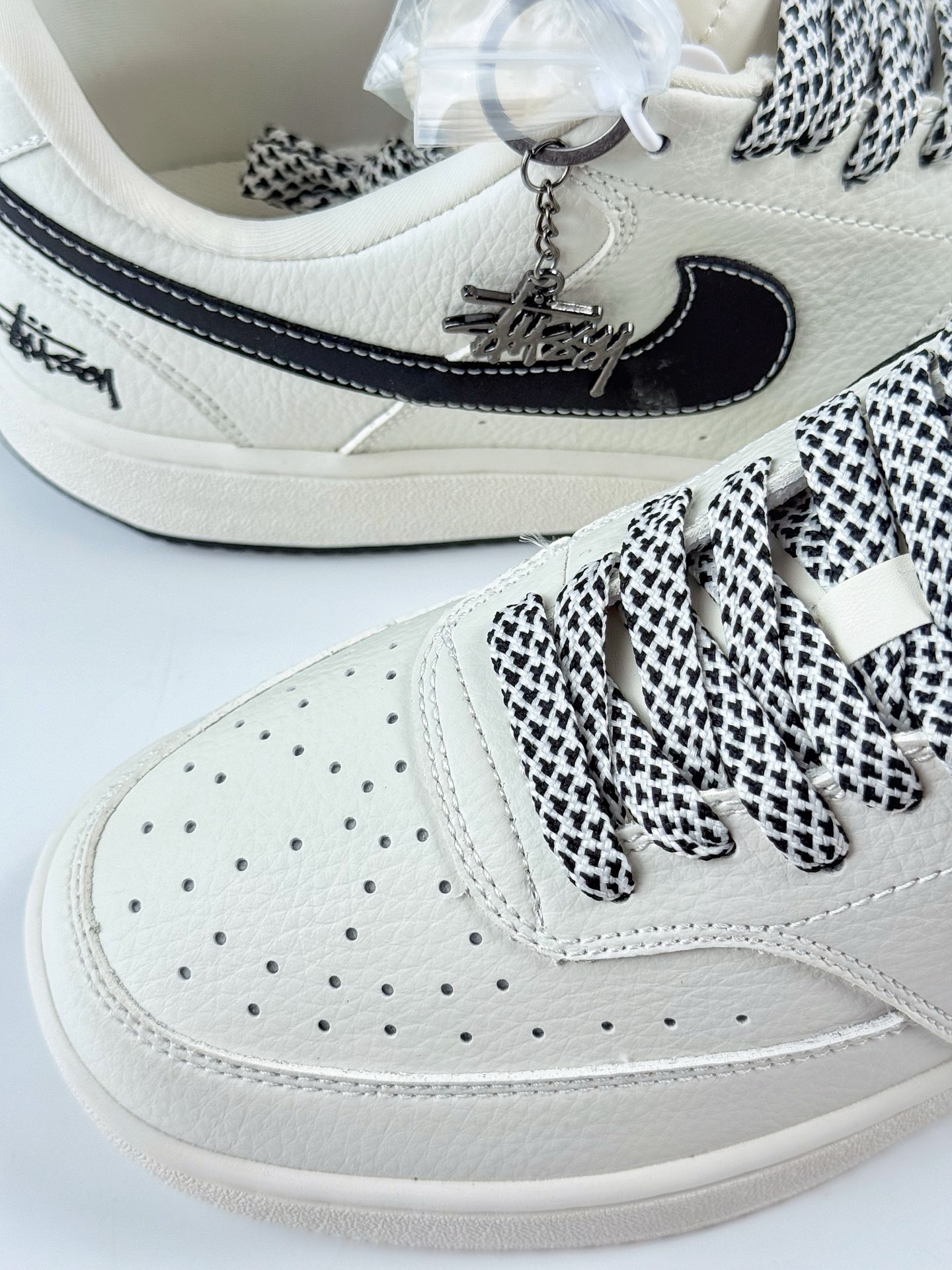 Nike Air Force 1 Low 07 x Stussy 白黑满天星  CS5288-017