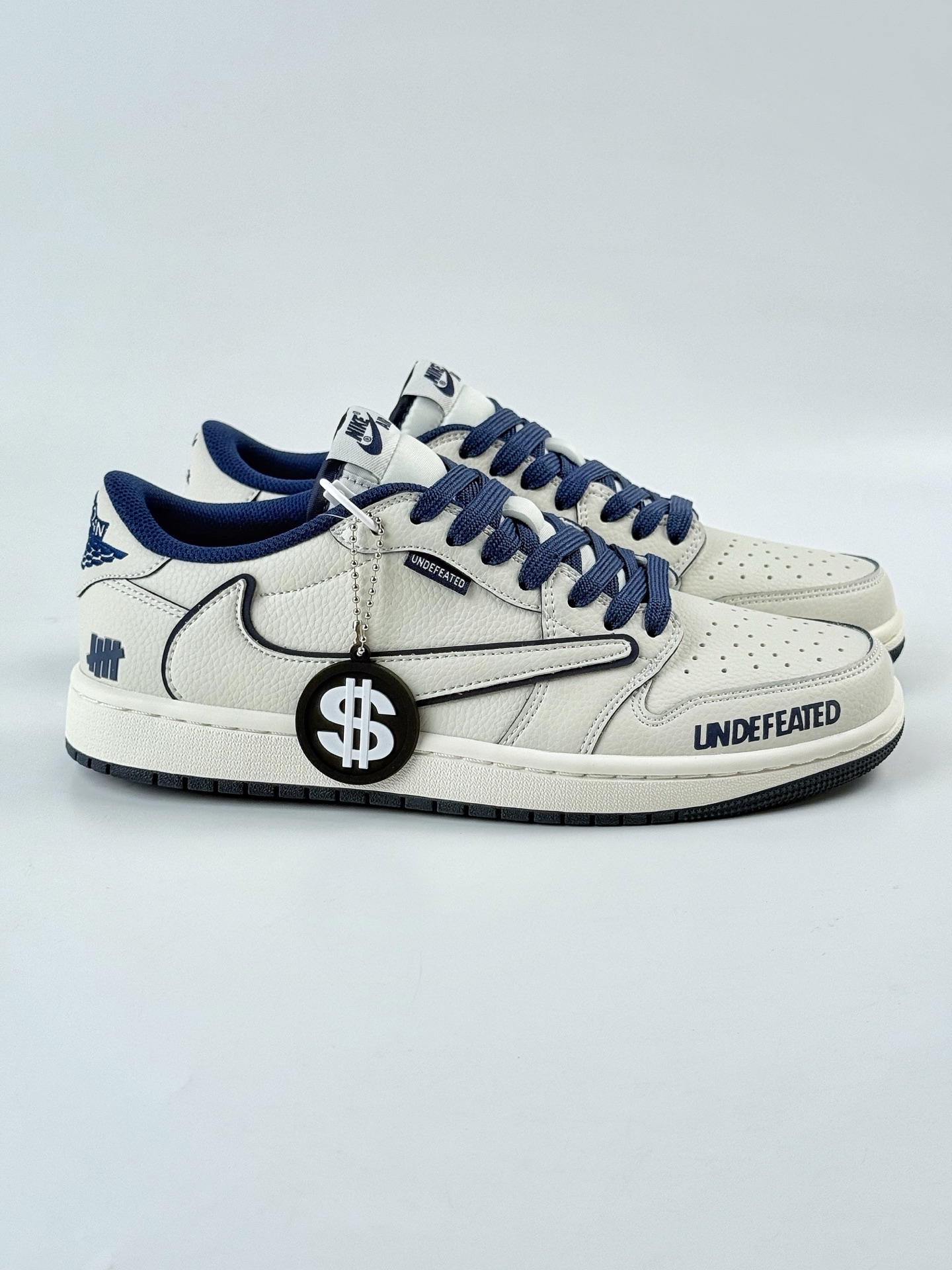 Travis Scott x Nike Air Jordan 1 Low x UNDEFEATED Air Jordan 1 Low 反转白蓝倒钩 DF1845-533