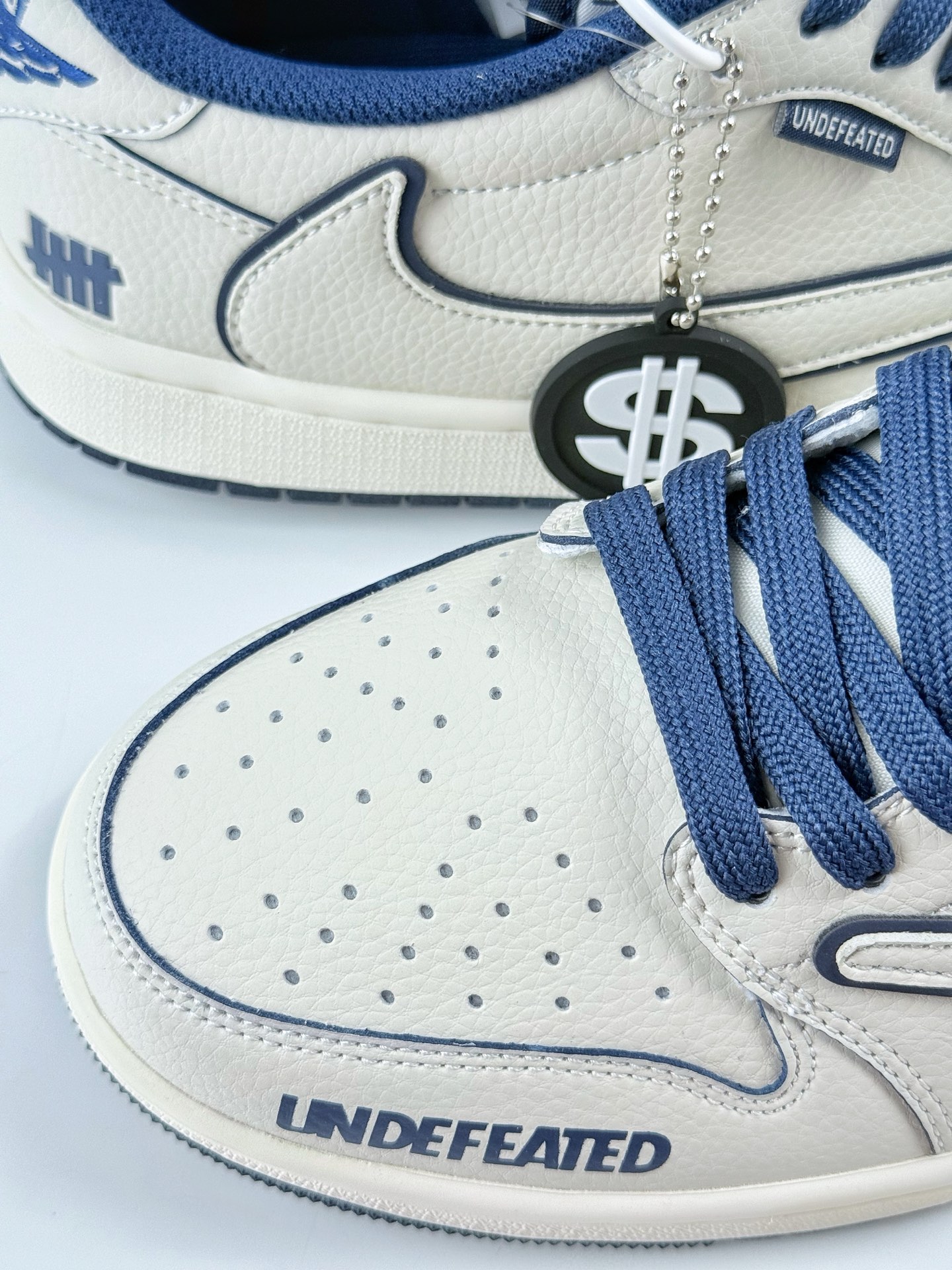 Travis Scott x Nike Air Jordan 1 Low x UNDEFEATED Air Jordan 1 Low 反转白蓝倒钩 DF1845-533