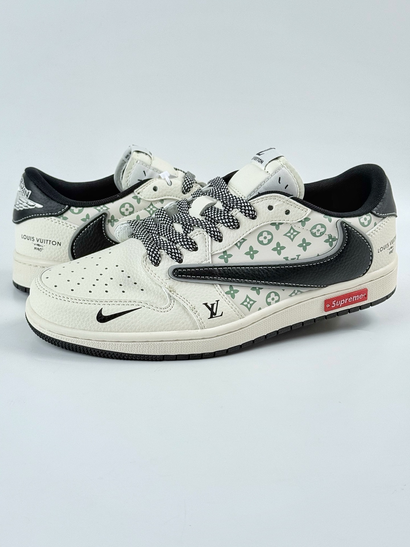 Travis Scott x Nike Air Jordan 1 Low x Louis Vuitton Air Jordan 1 Low 反转白黑小勾满天星倒钩  YX5066-335