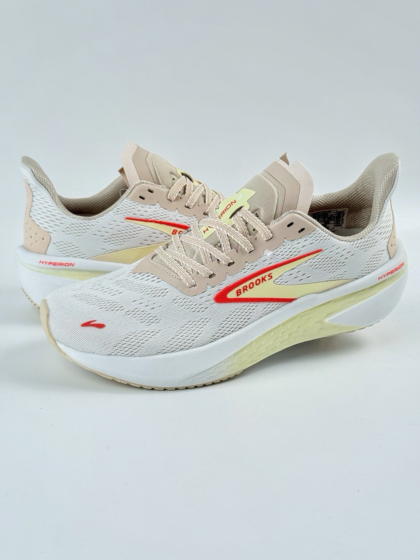 Brooks Hyperion Max 2 布鲁克斯 烈风2系列低帮透气缓震支撑休闲运动慢跑鞋 120421 1B 173 Brooks Hyperion Max 2 布鲁克斯 烈风2系列低帮透气缓震支撑休闲运动慢跑鞋 120421 1B 173