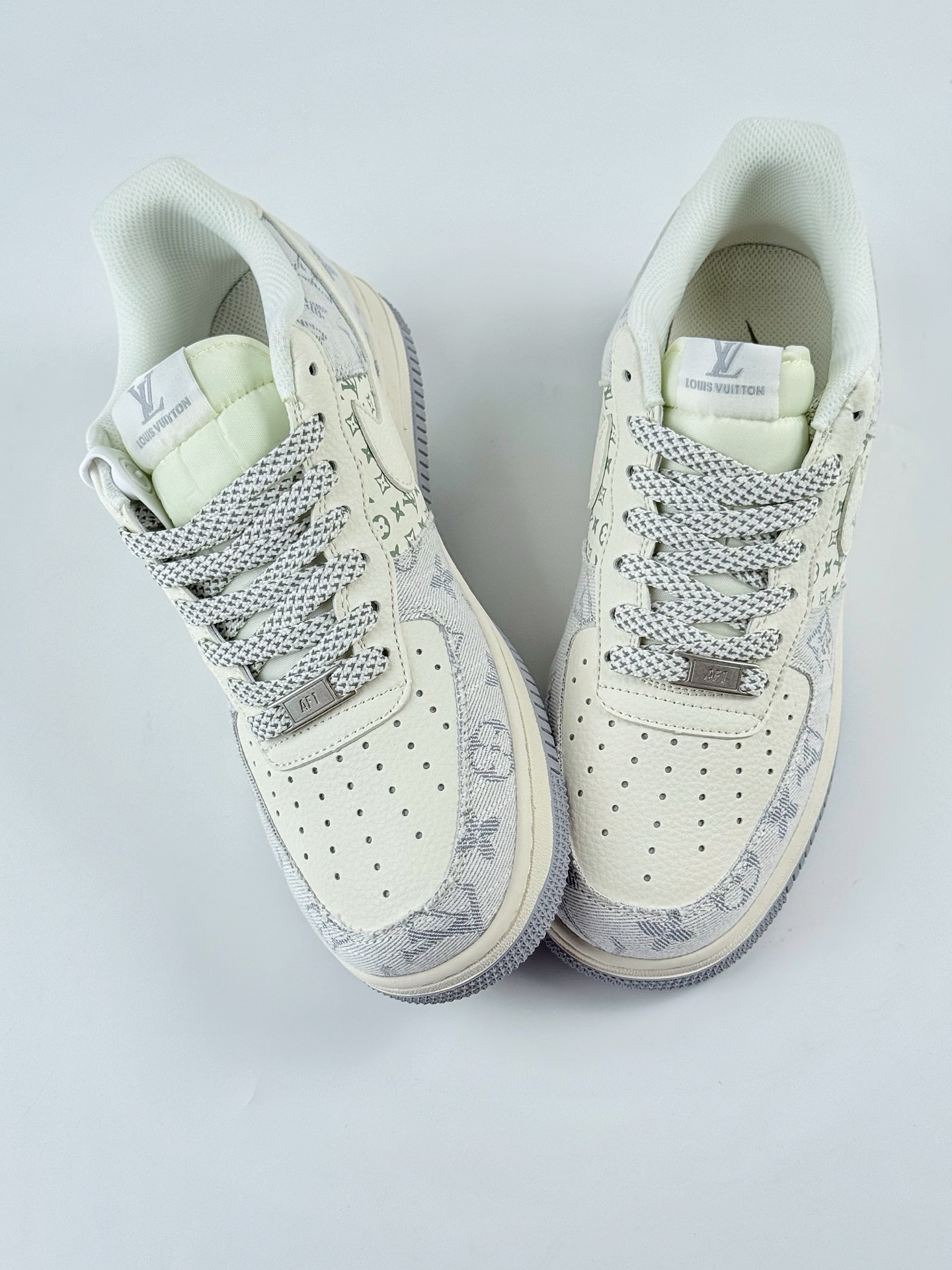 Nike Air Force 1 Low 07 x Louis Vuitton 白蓝满天星  YX5066-331