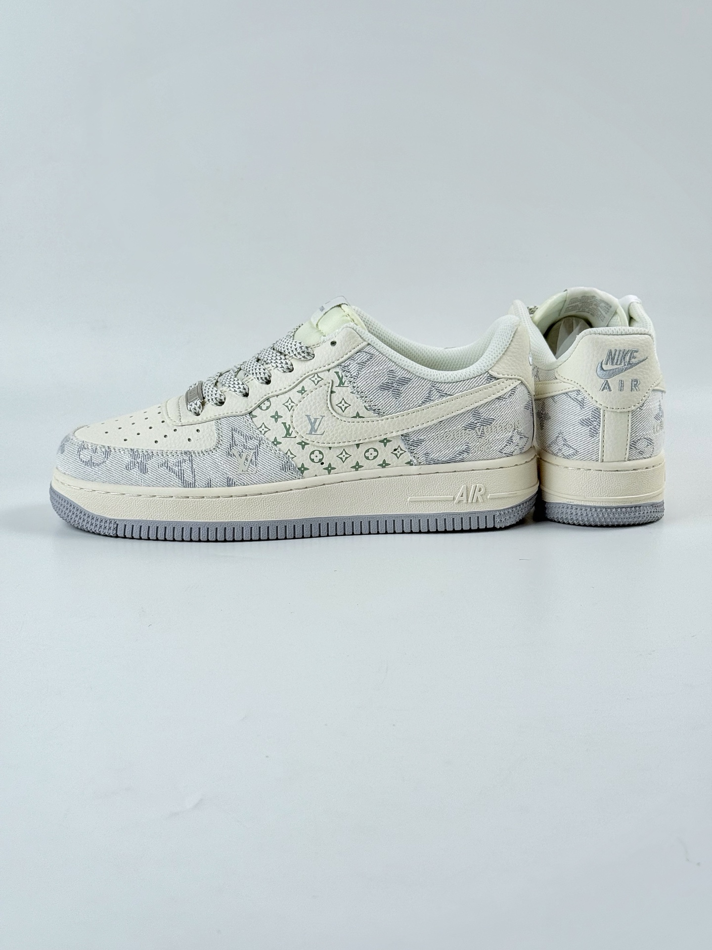 Nike Air Force 1 Low 07 x Louis Vuitton 白蓝满天星  YX5066-331