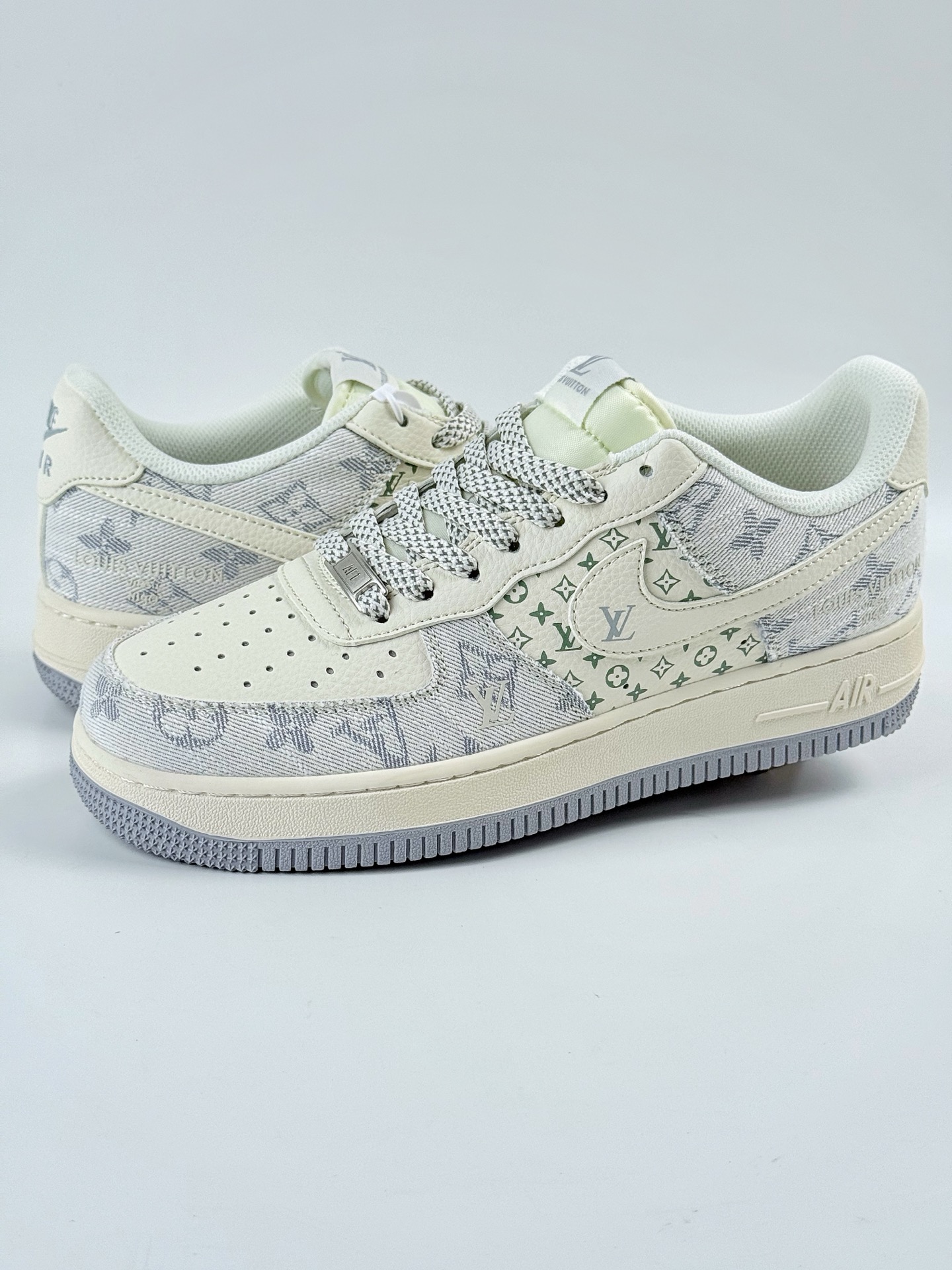 Nike Air Force 1 Low 07 x Louis Vuitton 白蓝满天星  YX5066-331
