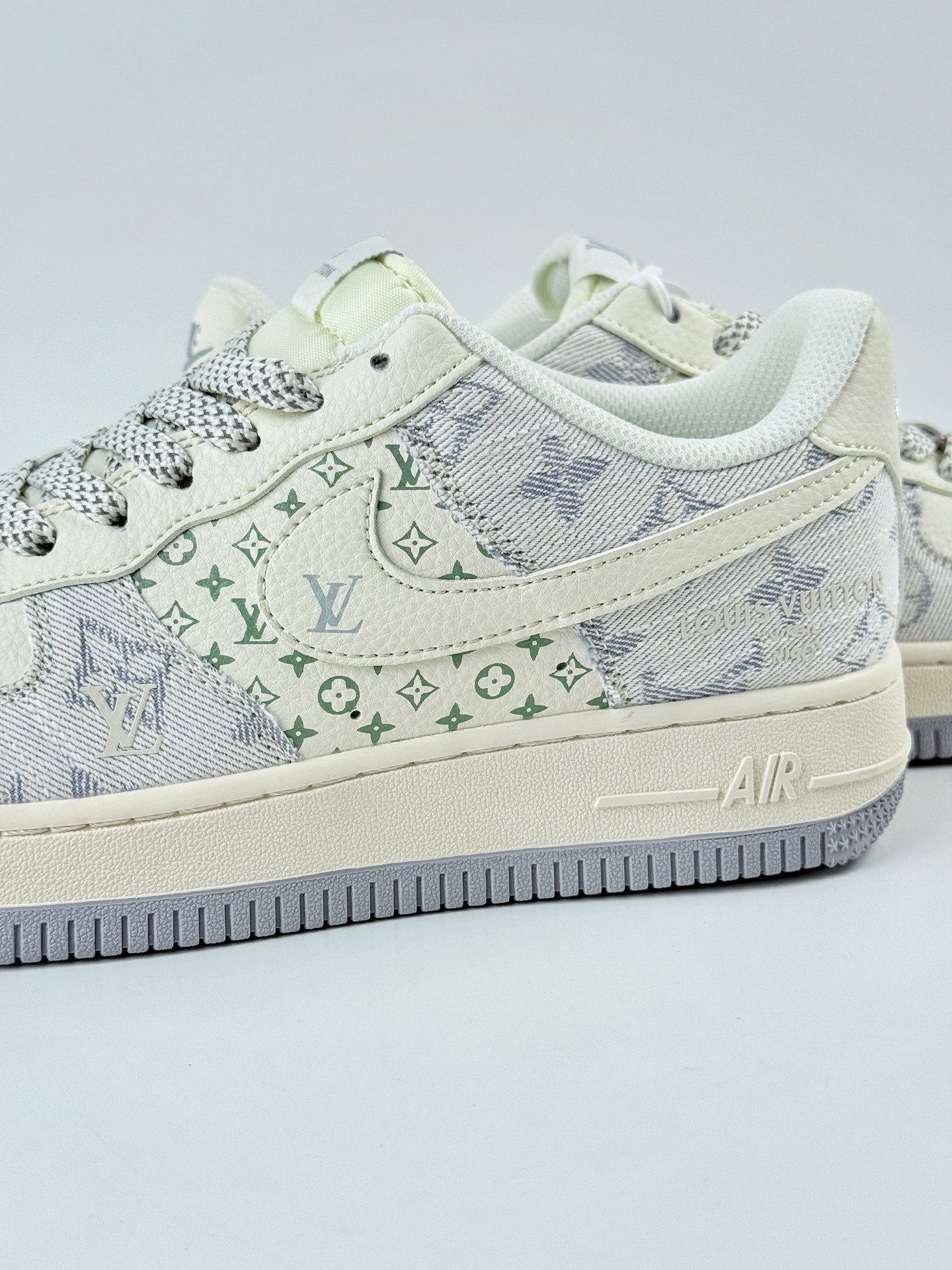 Nike Air Force 1 Low 07 x Louis Vuitton 白蓝满天星  YX5066-331