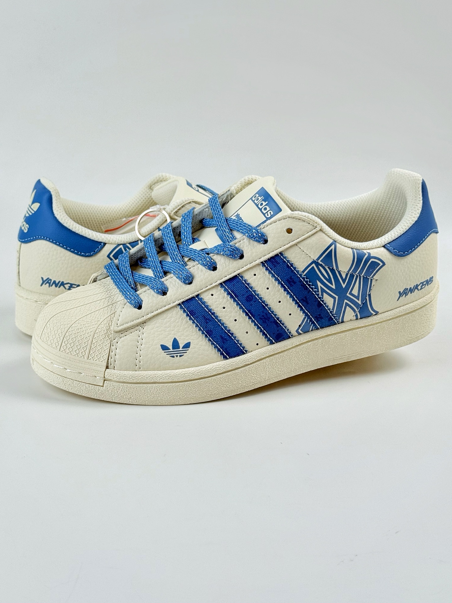 AD Originals Superstar x MLB 白蓝满天星  XS0012