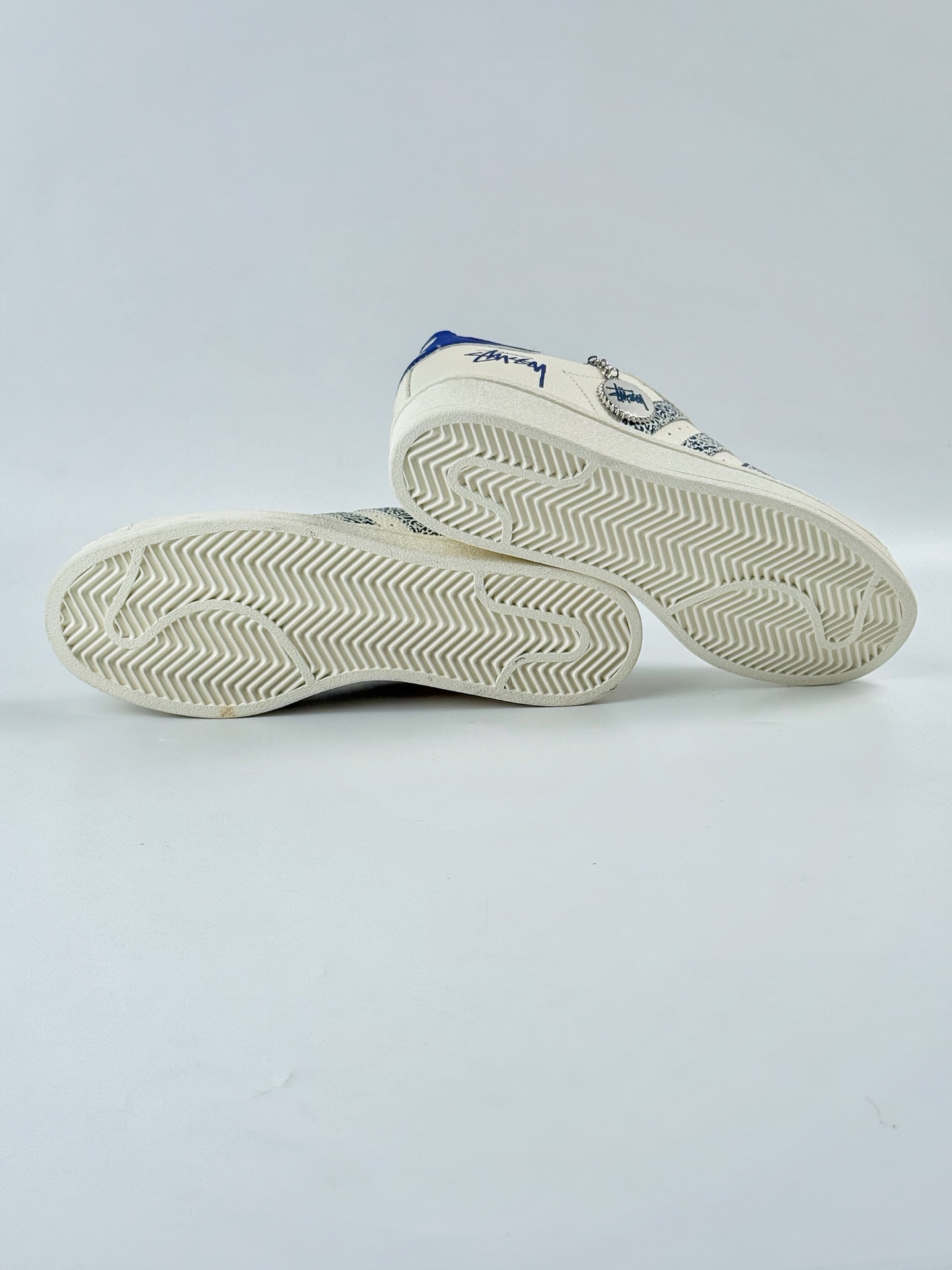 AD Originals Superstar x Stussy 白蓝 XG0009 AD Originals Superstar x Stussy 白蓝 XG0009