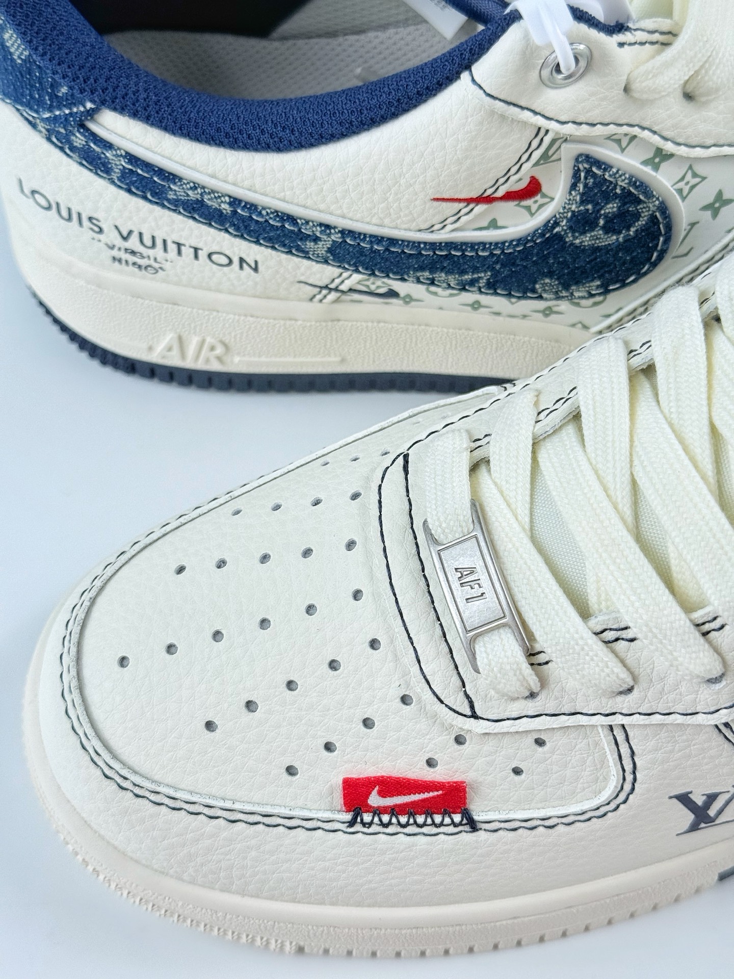Nike Air Force 1 Low 07 x Louis Vuitton 白蓝双小勾 YX5066-342 Nike Air Force 1 Low 07 x Louis Vuitton 白蓝双小勾 YX5066-342