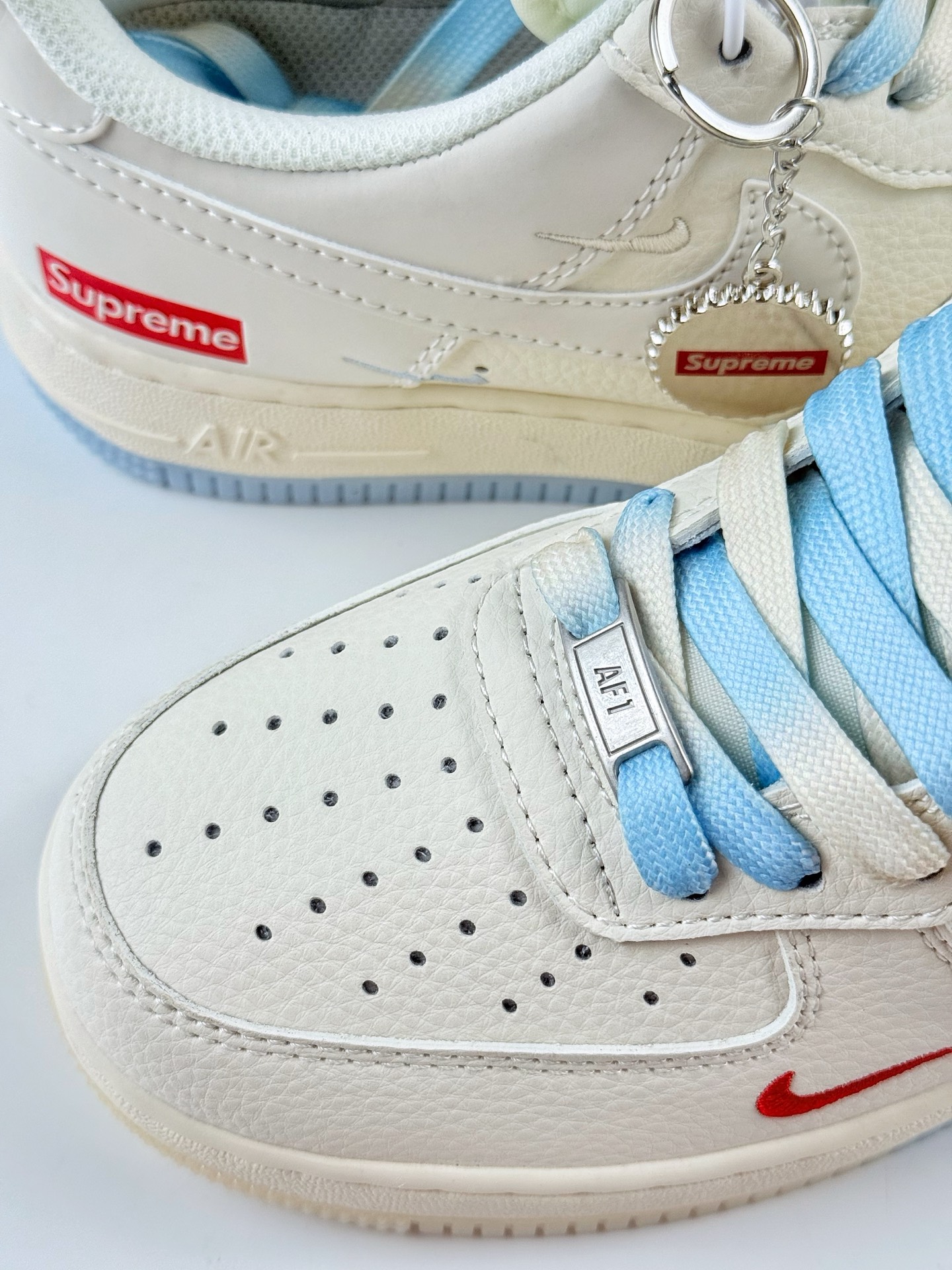 Nike Air Force 1 Low 07 x superme 米白蓝三小勾 XX3168-179 Nike Air Force 1 Low 07 x superme 米白蓝三小勾 XX3168-179