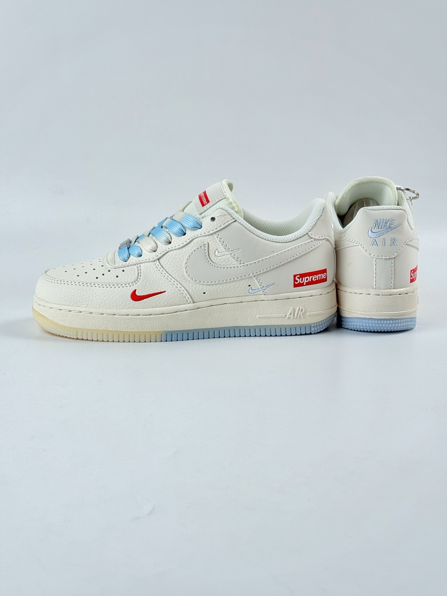 Nike Air Force 1 Low 07 x superme 米白蓝三小勾 XX3168-179 Nike Air Force 1 Low 07 x superme 米白蓝三小勾 XX3168-179