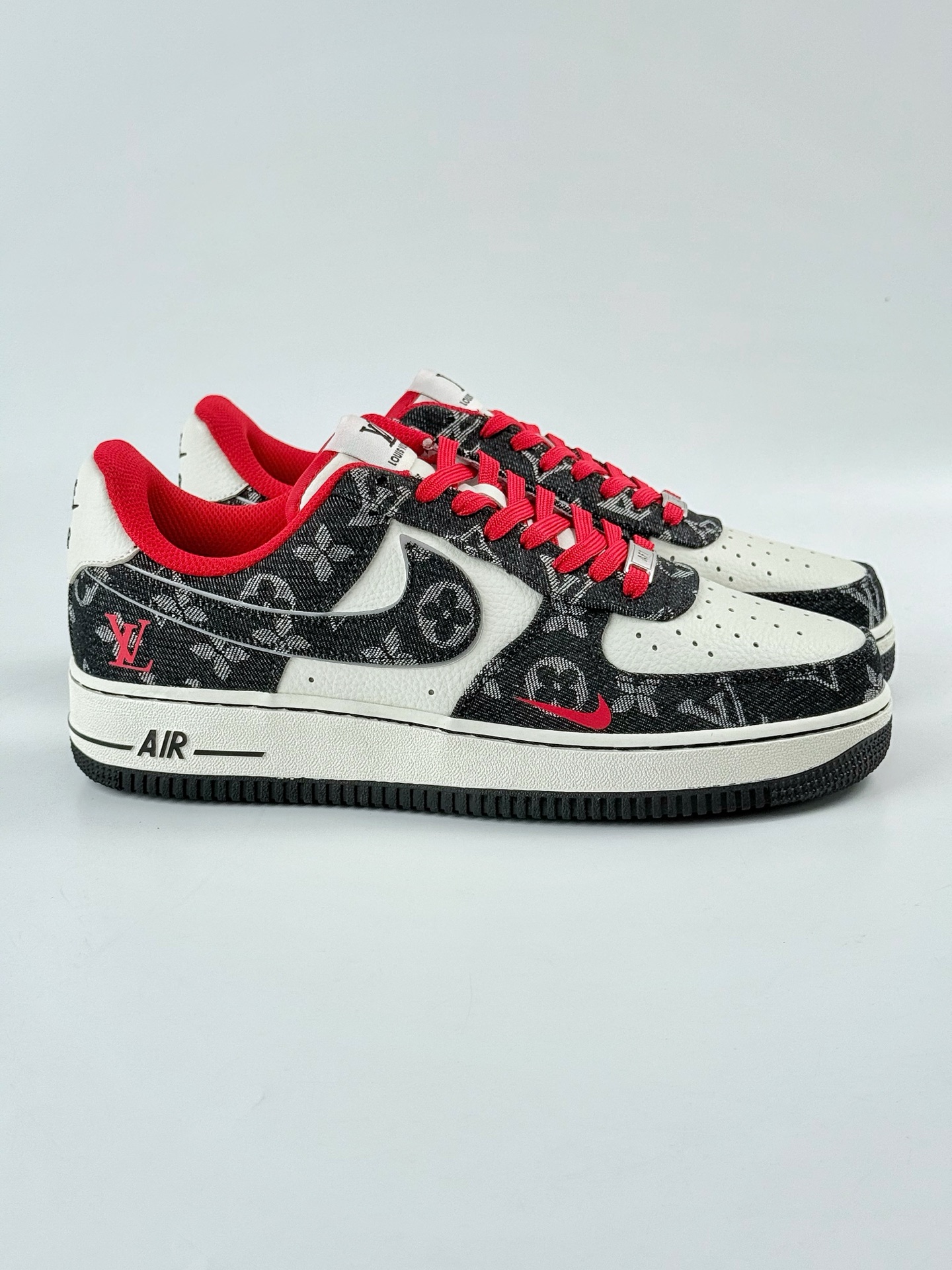Nike Air Force 1 Low 07 x Louis Vuitton 黑白红小勾  LW9279-001