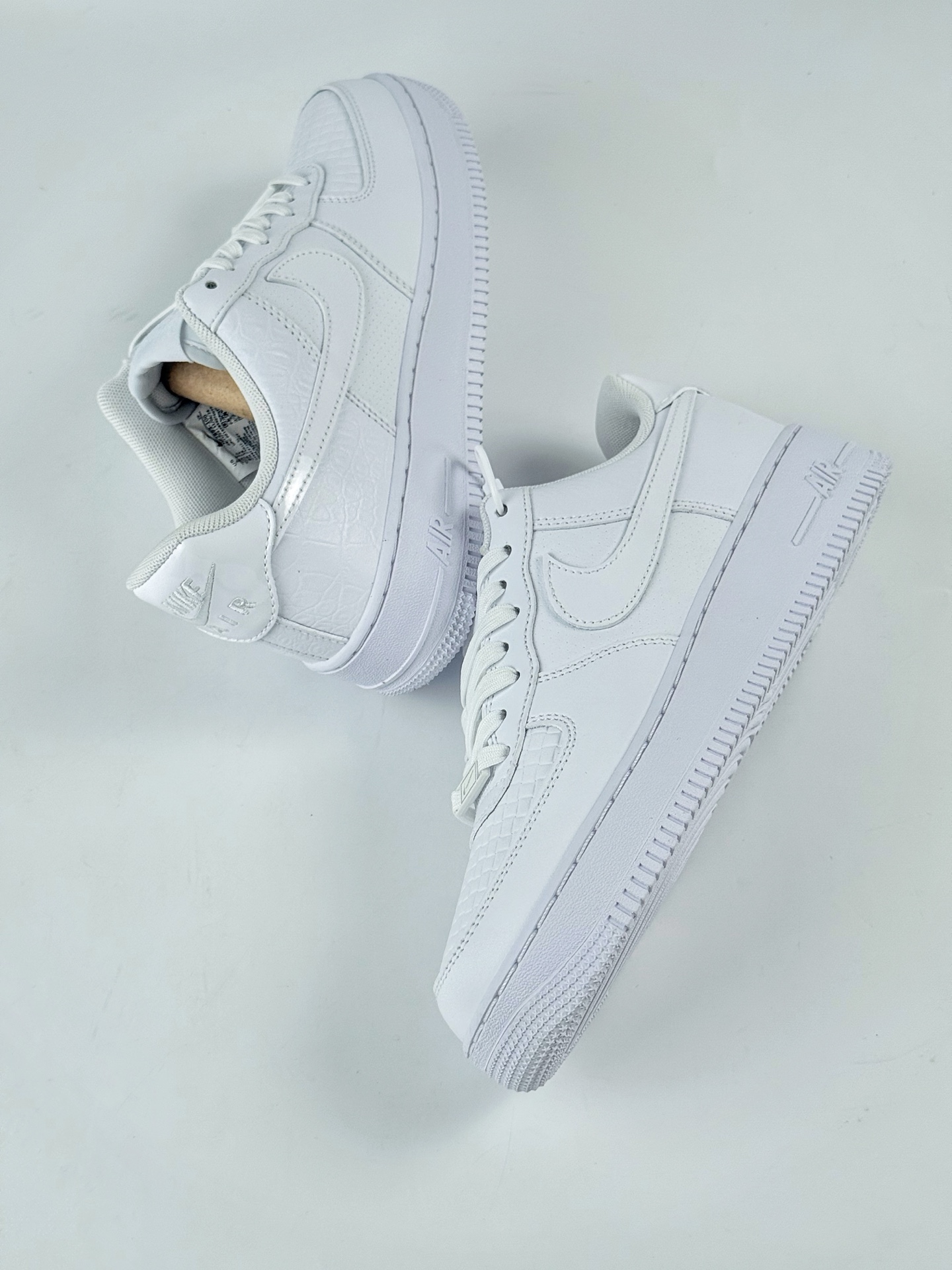 Nike Air Force 1 Low 07 纯白  HF2893-100