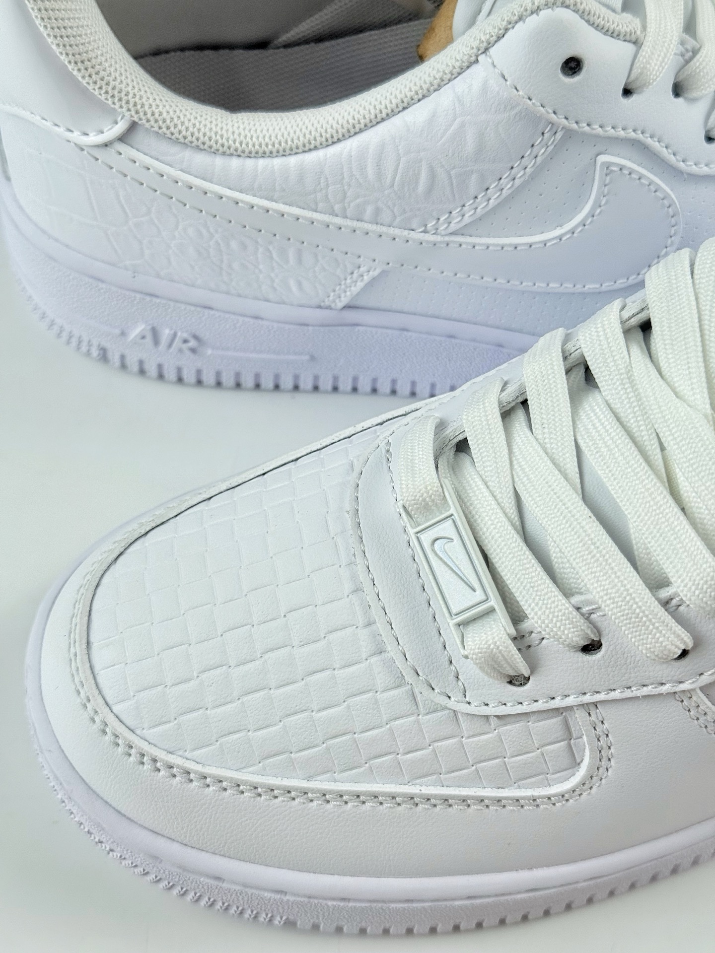 Nike Air Force 1 Low 07 纯白  HF2893-100