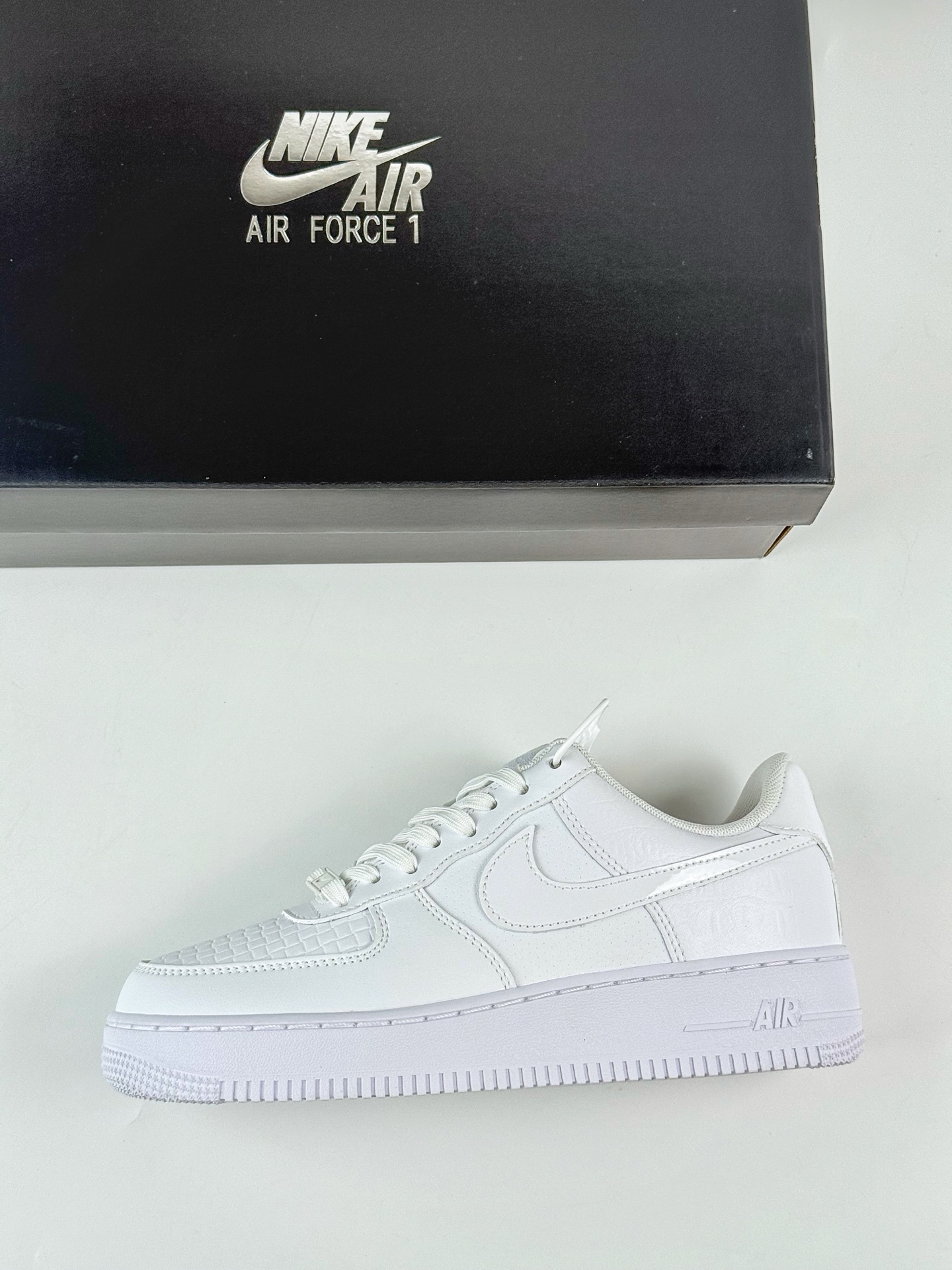 Nike Air Force 1 Low 07 纯白  HF2893-100