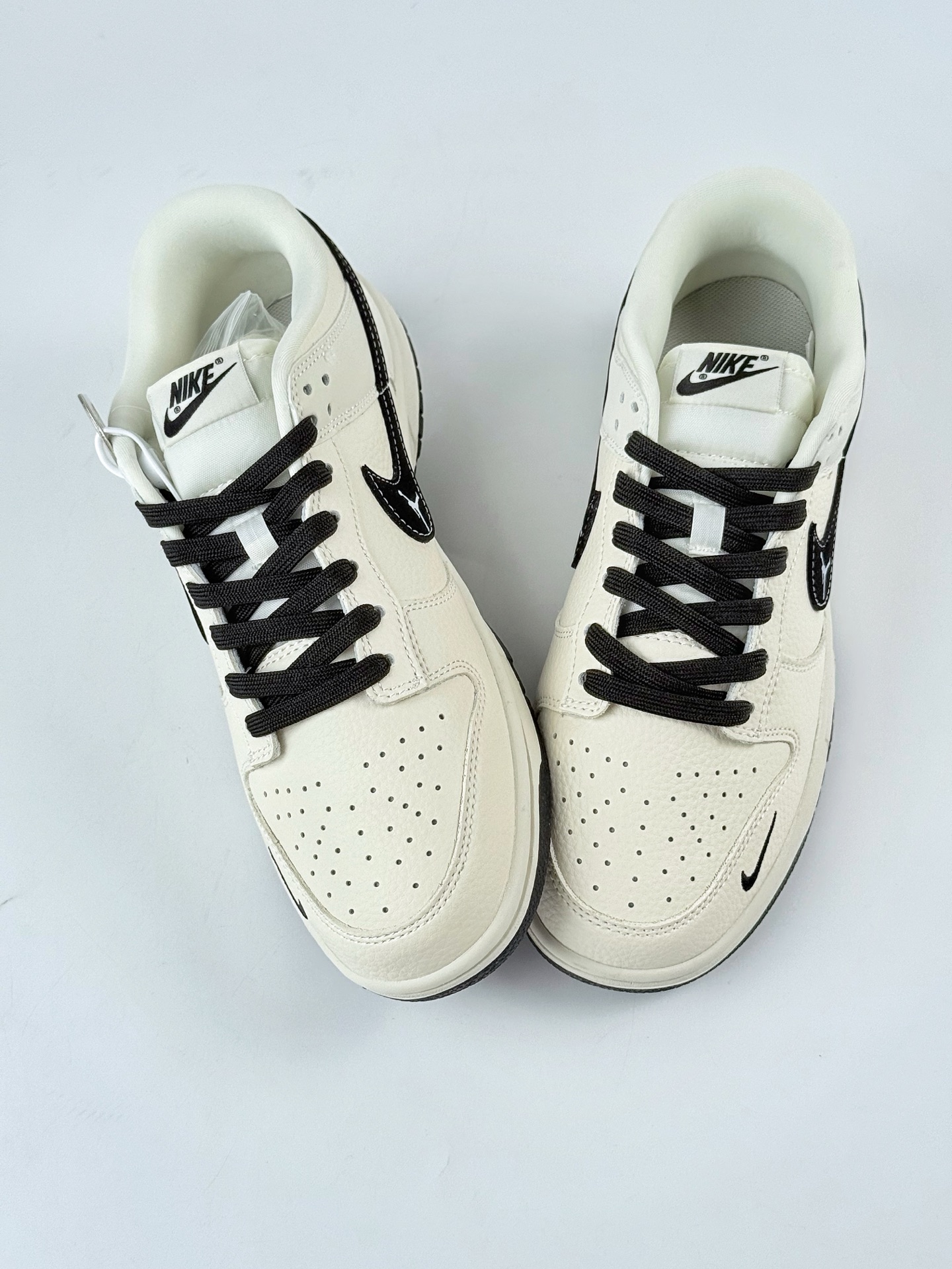 Nike SB Dunk Low x Nike Air 白黑小勾  LW1818-118