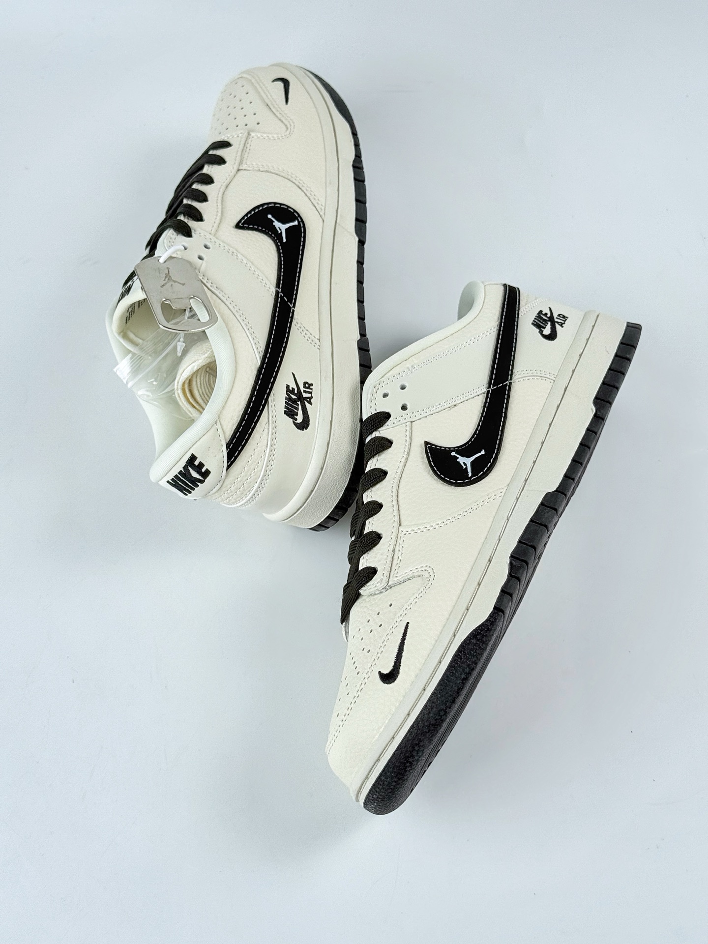 Nike SB Dunk Low x Nike Air 白黑小勾  LW1818-118