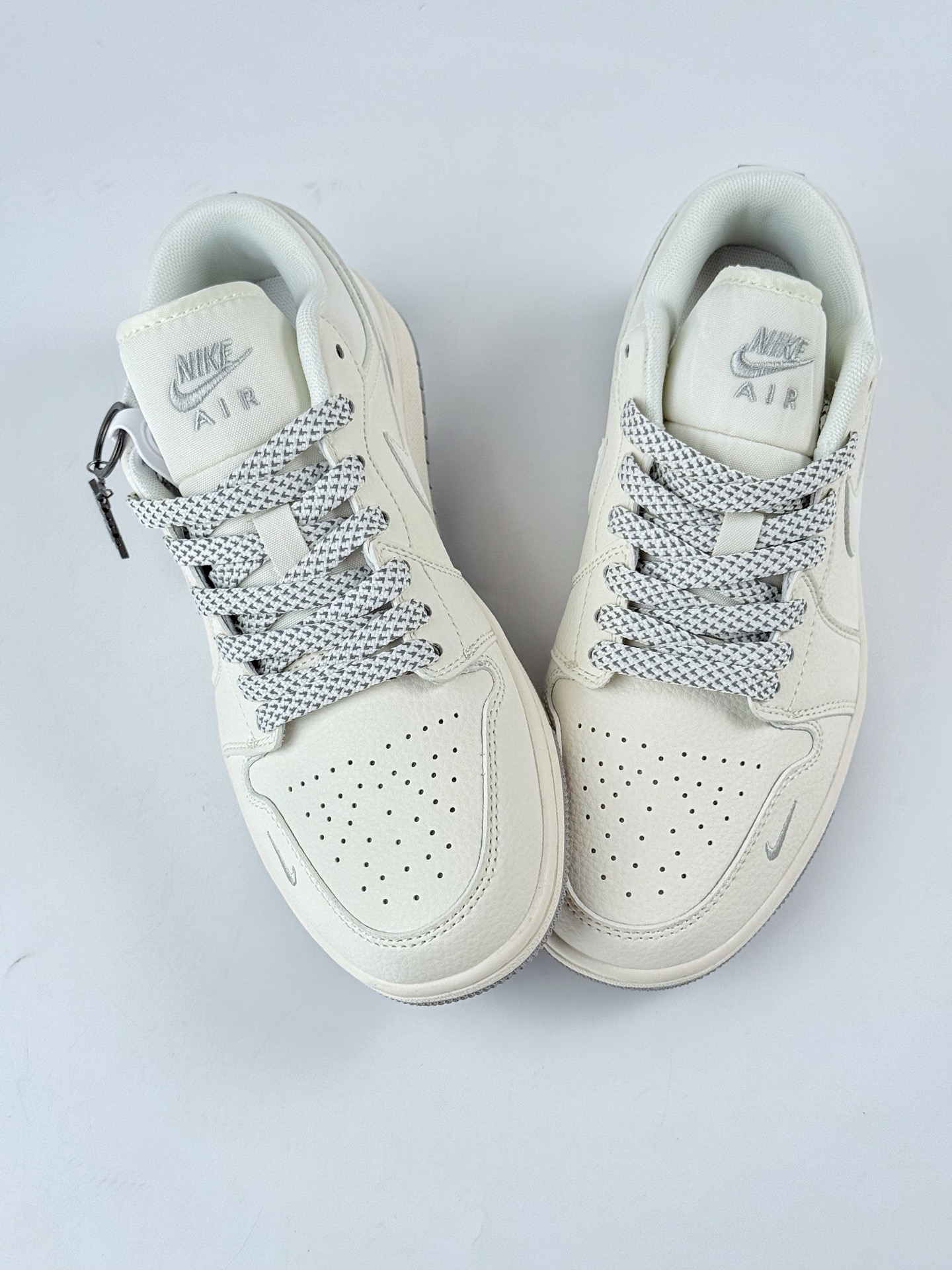 Air Jordan 1 Retro Low x NIKE 白灰小勾满天星  XX3168-187