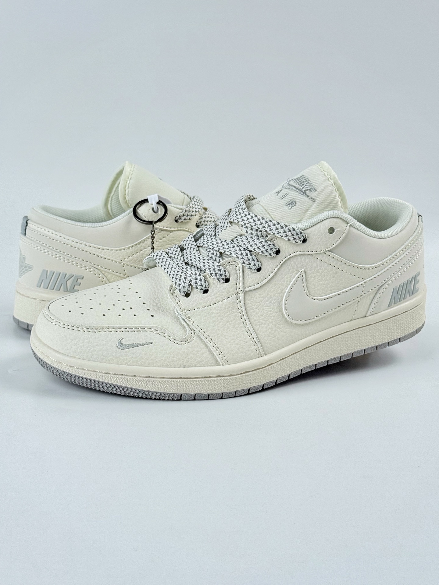 Air Jordan 1 Retro Low x NIKE 白灰小勾满天星  XX3168-187