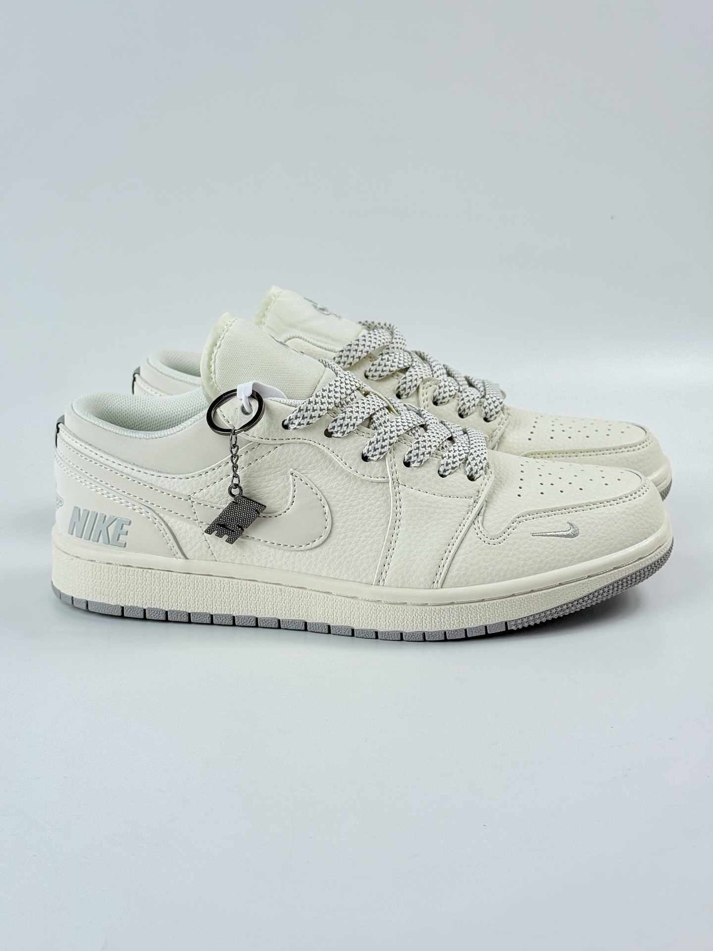 Air Jordan 1 Retro Low x NIKE 白灰小勾满天星  XX3168-187