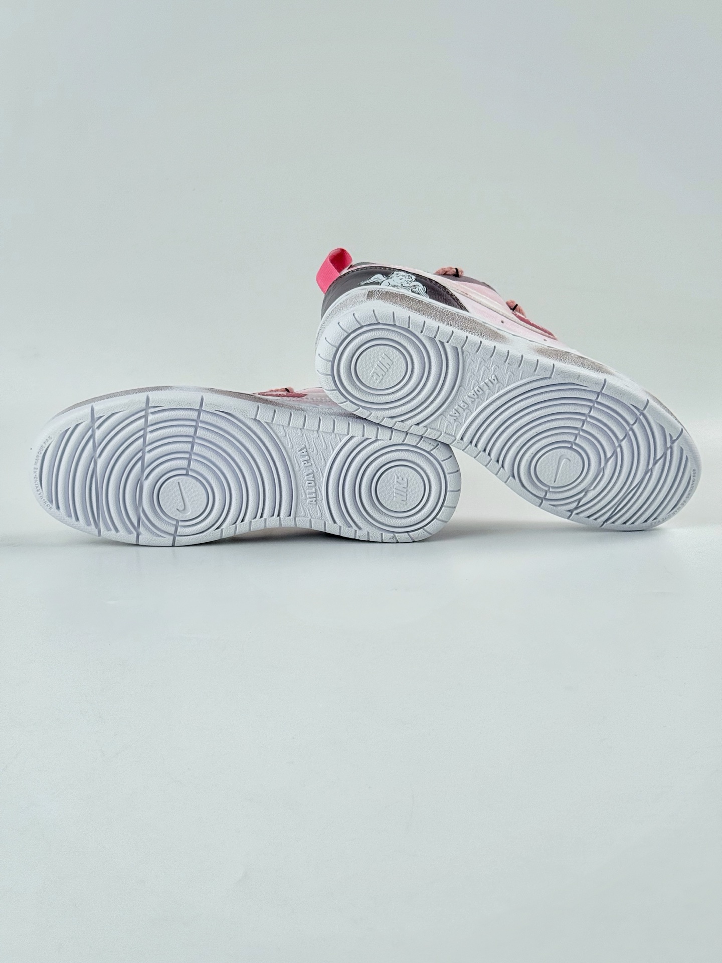 NIKE Court Borough Low 2 FP 吻箭倾心 白粉 休闲运动板鞋 纯原版本 低帮百搭透气休闲运动板鞋 BQ5448-216