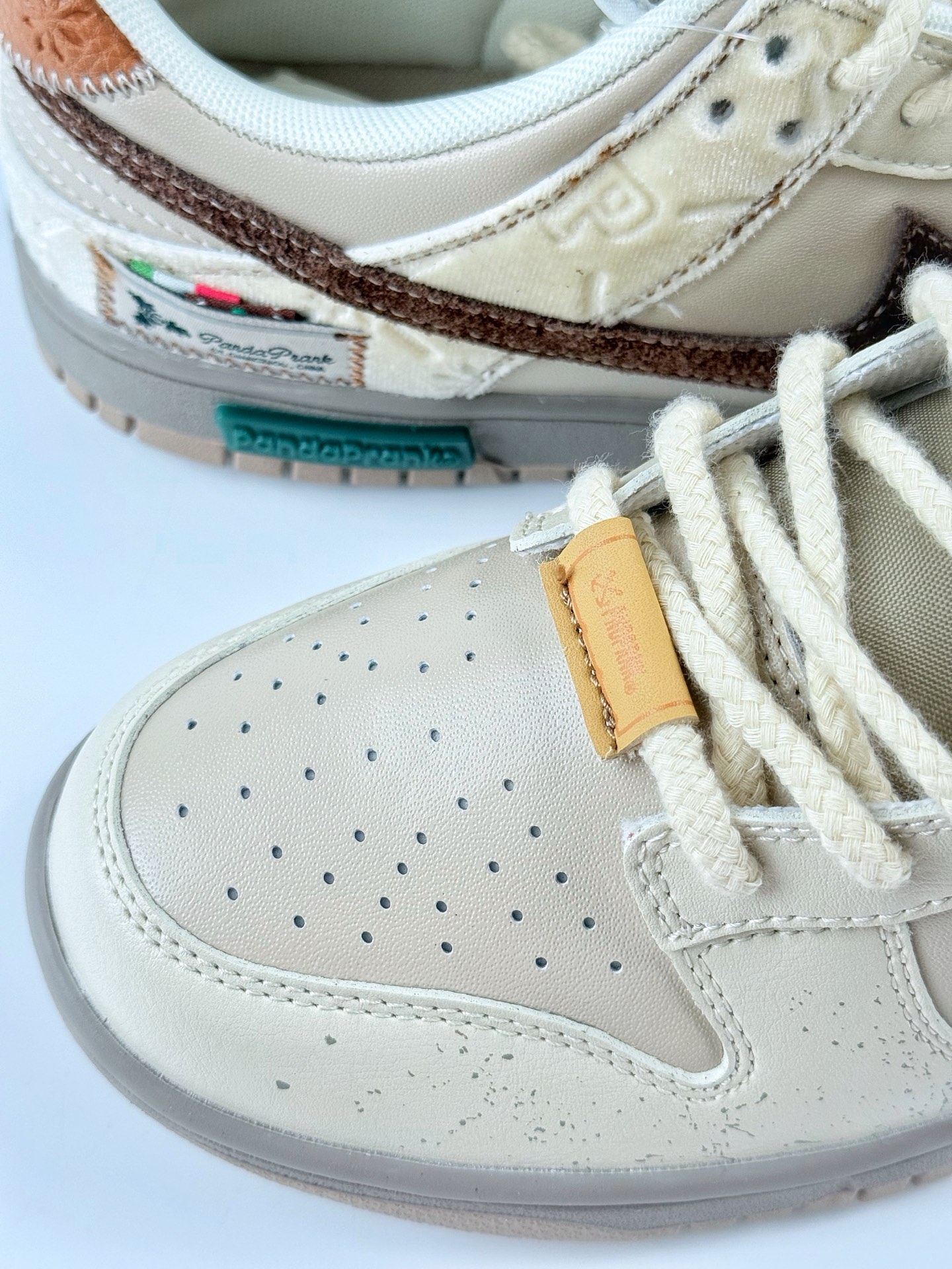 Nike SB Dunk Low ”Double Swoosh” 熊猫恶作剧 冬梦奇缘 御光 米褐 HQ1175-240