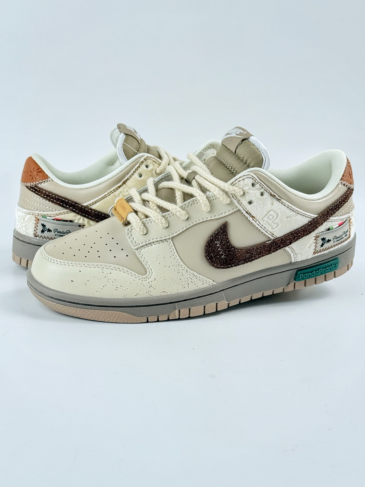 Nike SB Dunk Low ”Double Swoosh” 熊猫恶作剧 冬梦奇缘 御光 米褐 HQ1175-240