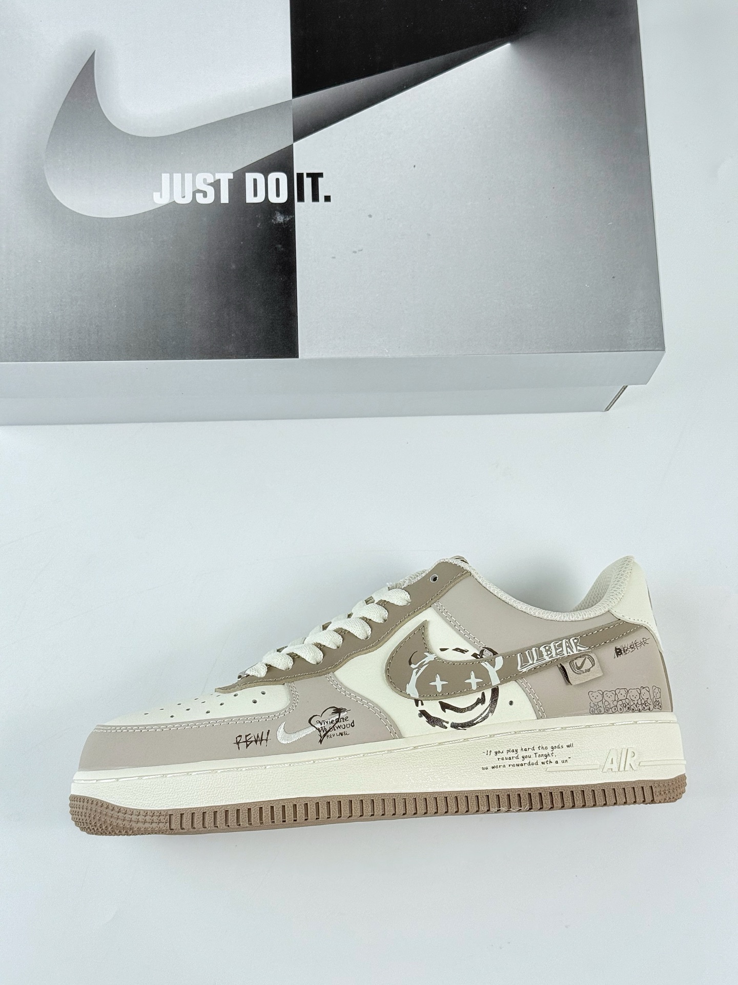 Nike Air Force 1 Low 07 米粽小钩涂鸦 DB3301-881