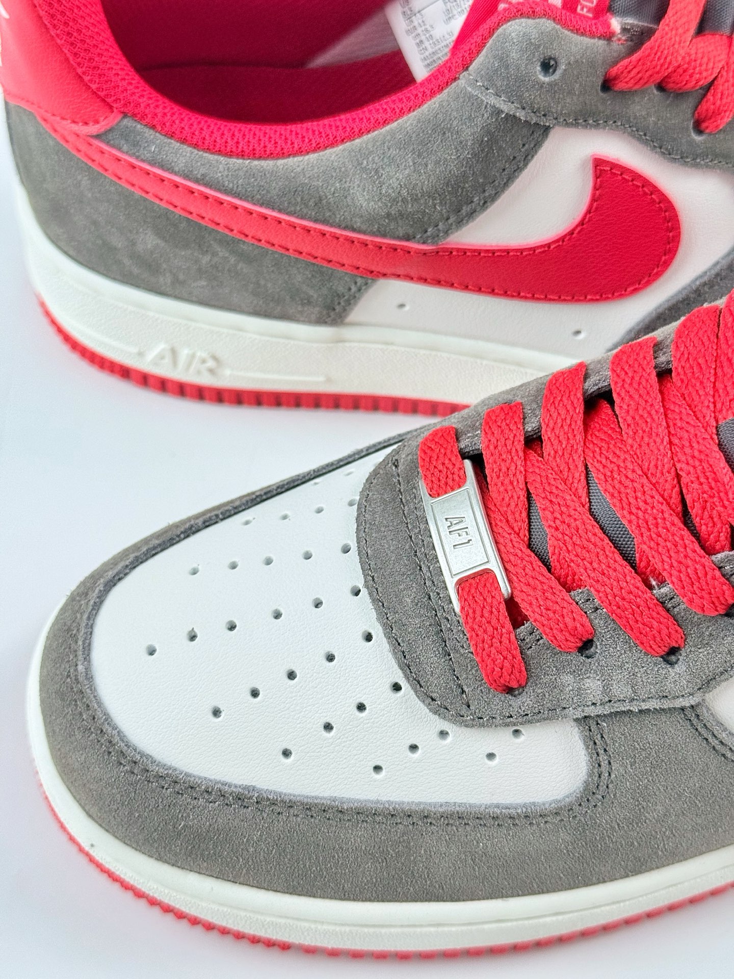 Nike Air Force 1 Low 07 褐红 FQ8714-201 Nike Air Force 1 Low 07 褐红 FQ8714-201