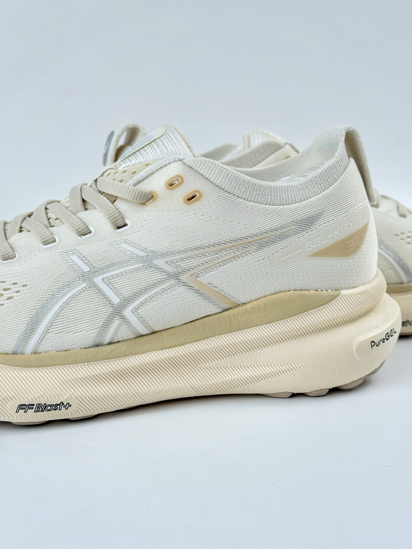 Asics Gel-Kayano 31代 运动休闲透气专业跑鞋  1011B995-200