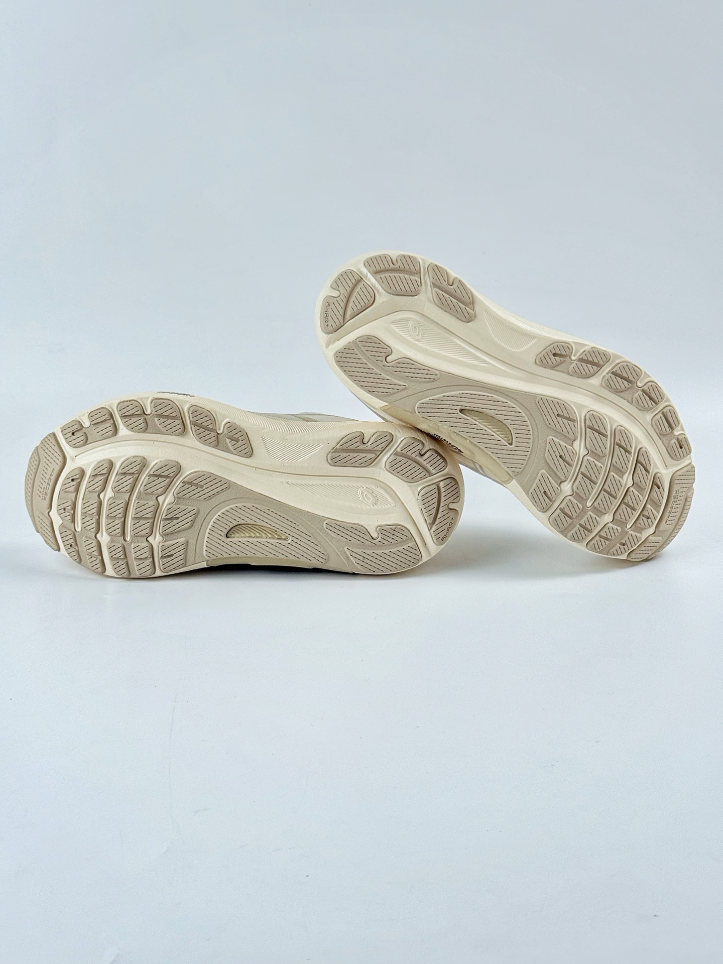 Asics Gel-Kayano 31代 运动休闲透气专业跑鞋  1011B995-200