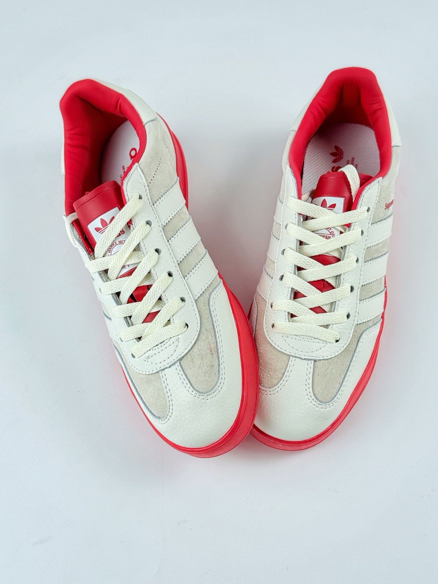 adidas Originals Gazelle INdoor x superme 三叶草休闲防滑耐磨低帮板鞋 DD6610 adidas Originals Gazelle INdoor x superme 三叶草休闲防滑耐磨低帮板鞋 DD6610