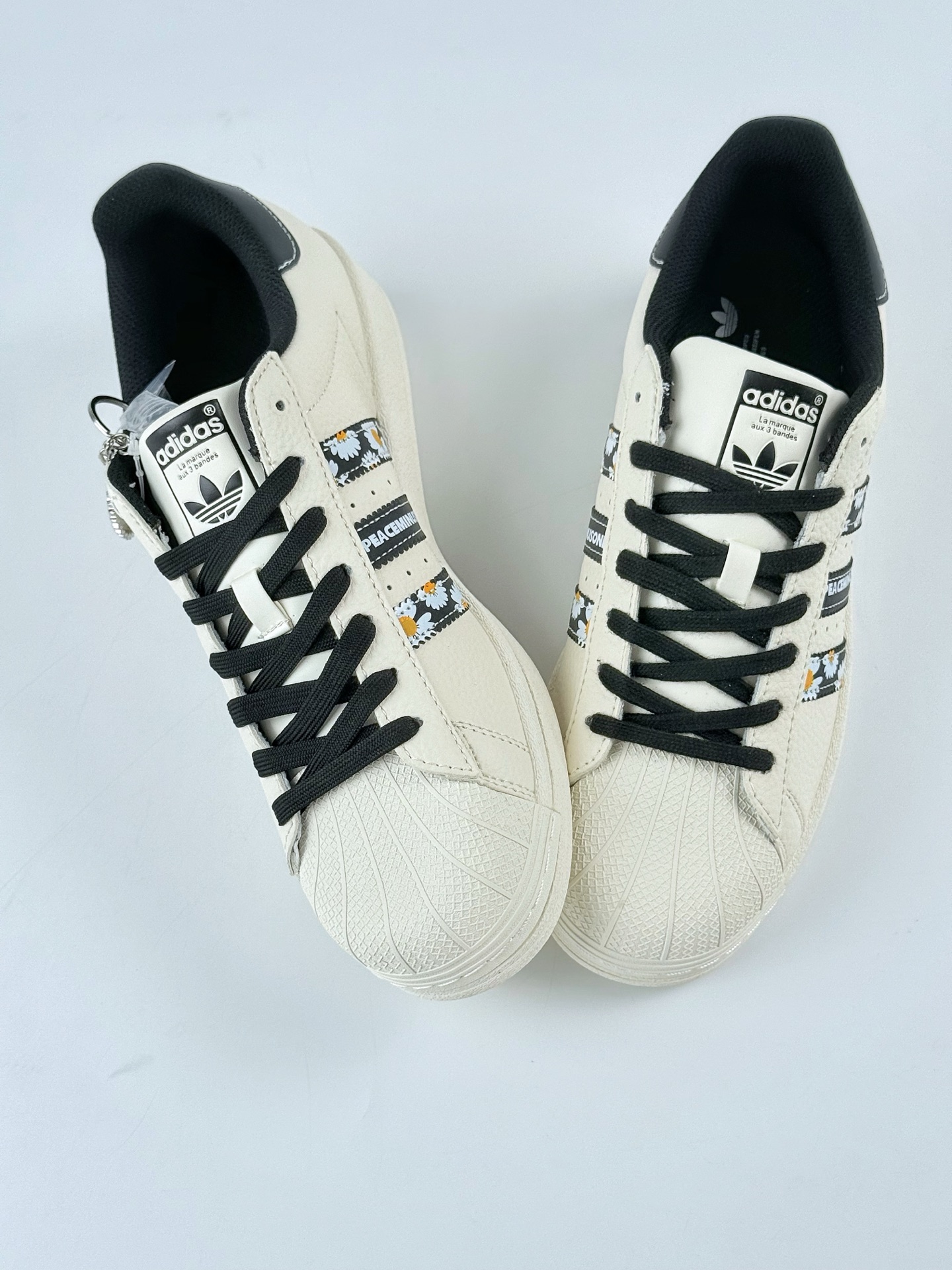 AD Originals Superstar x Peaceminusone 白黑小雏菊 采 XG0007