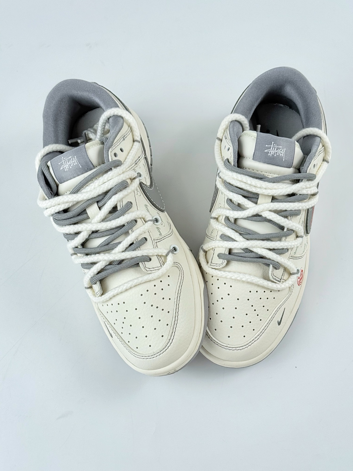 Nike SB Dunk Low x Stussy 白灰小钩绑带  SJ2068-310